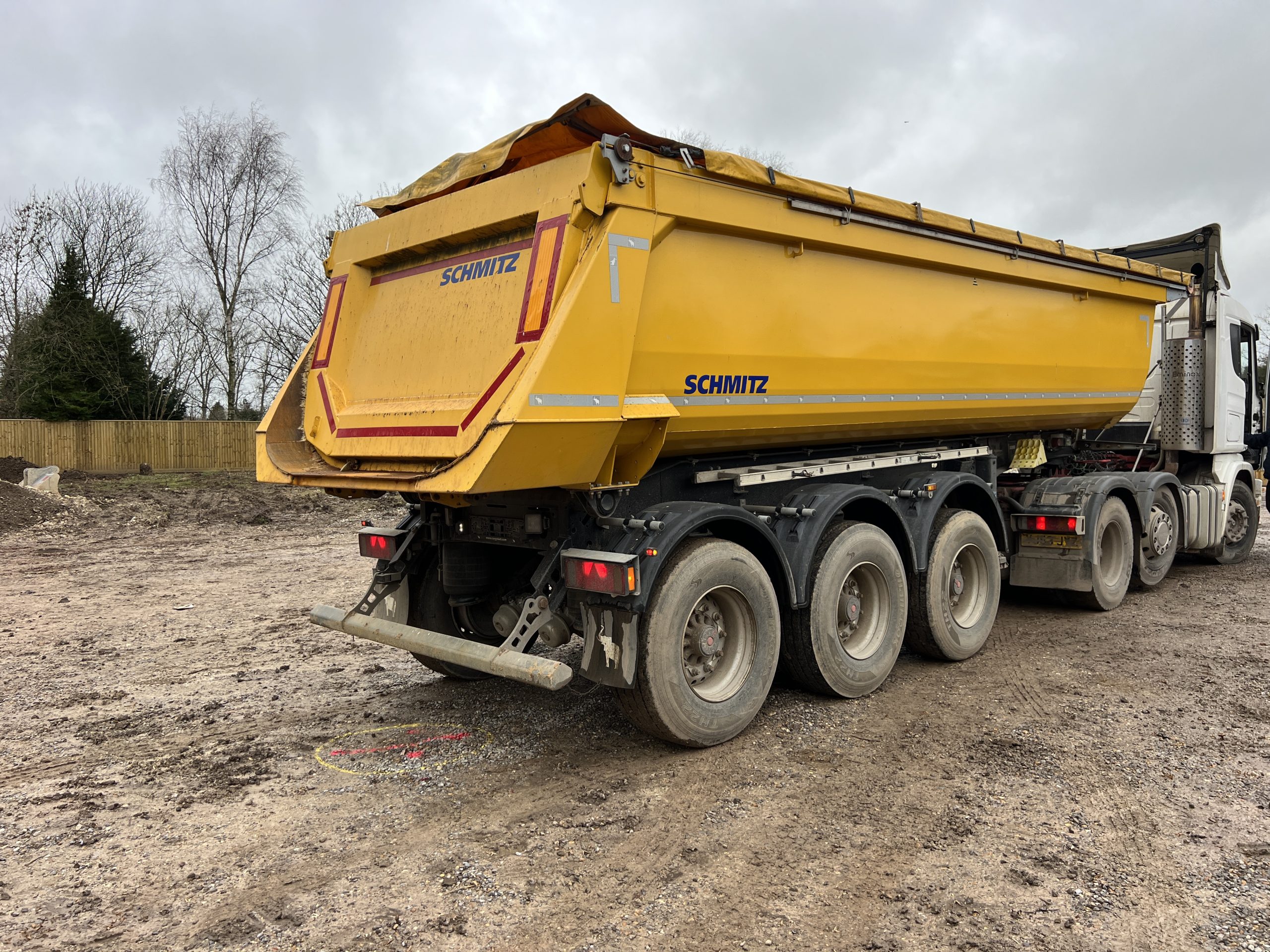 SCHMITZ SGF*S3 TRAILER 2017 - used trucks for sale at J Hawes Ltd - view 5