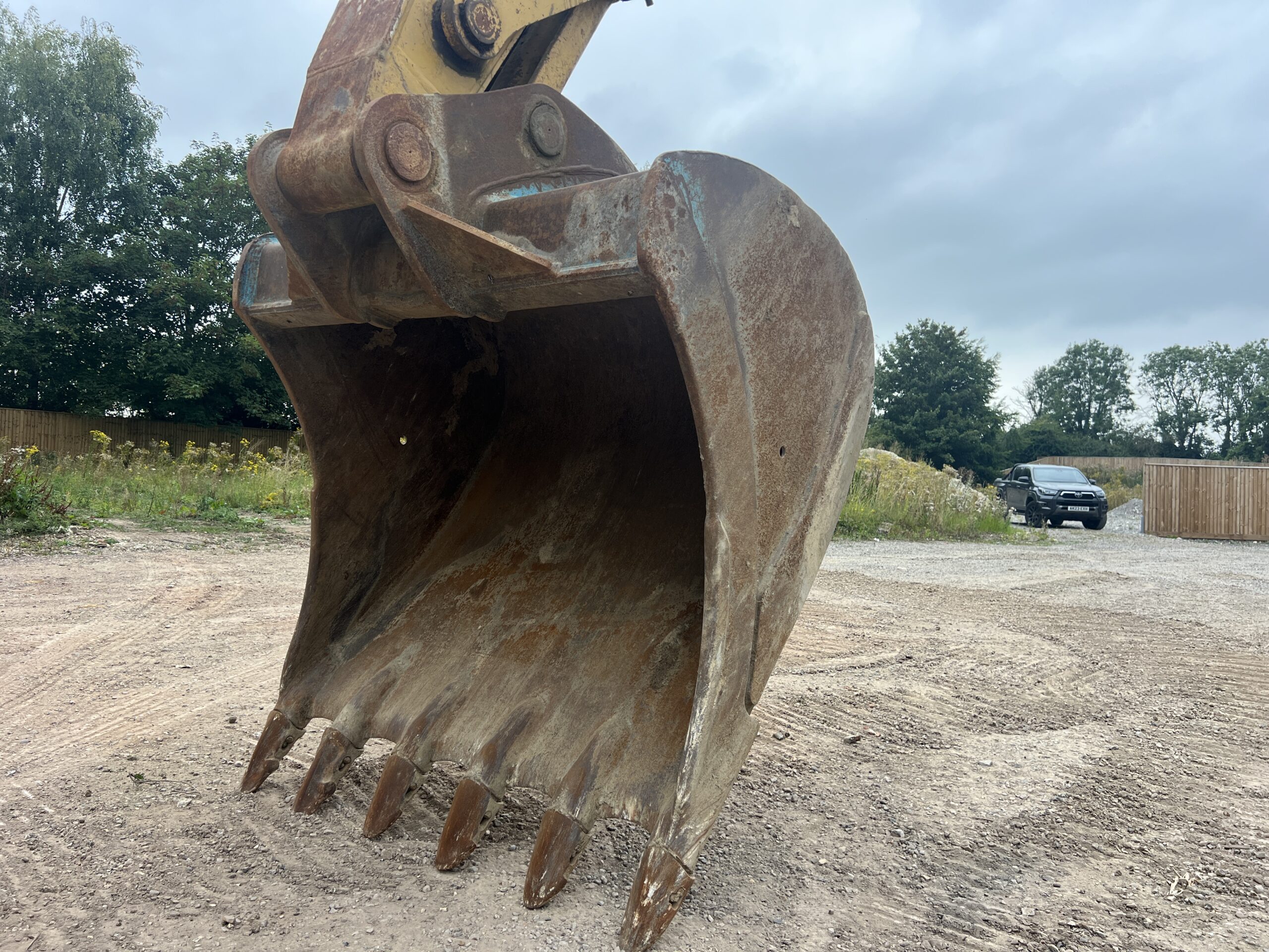 KOMATSU PC350LC-8 2011 - used plant for sale at J Hawes Ltd - view 12