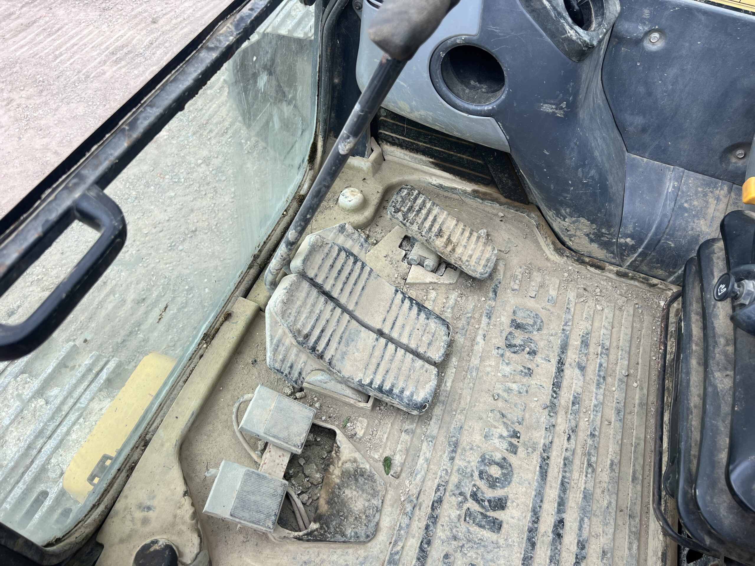 KOMATSU PC350LC-8 2011 - used plant for sale at J Hawes Ltd - view 25
