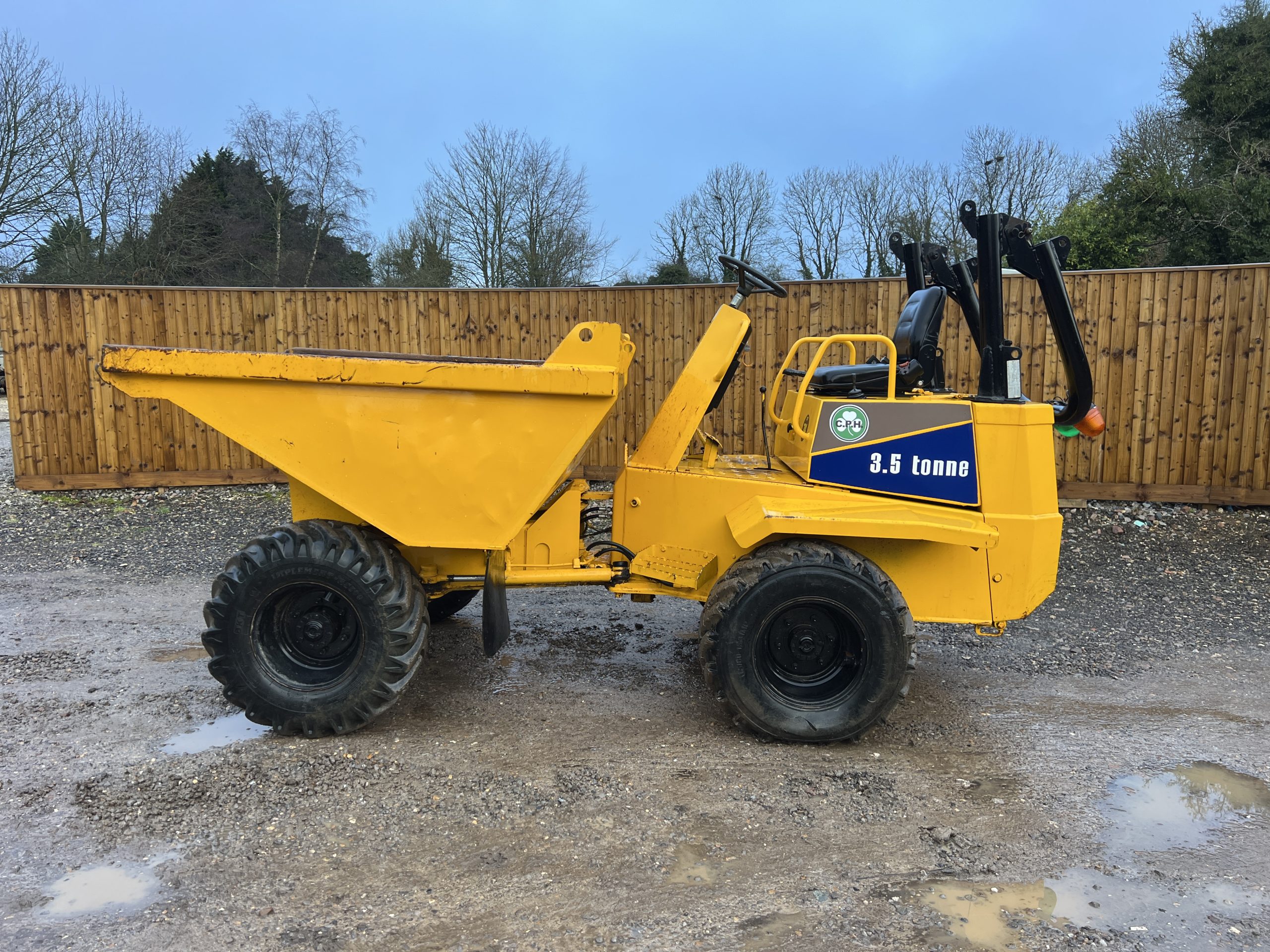THWAITES 3 TON SITE DUMPER 2005 - used plant for sale at J Hawes Ltd