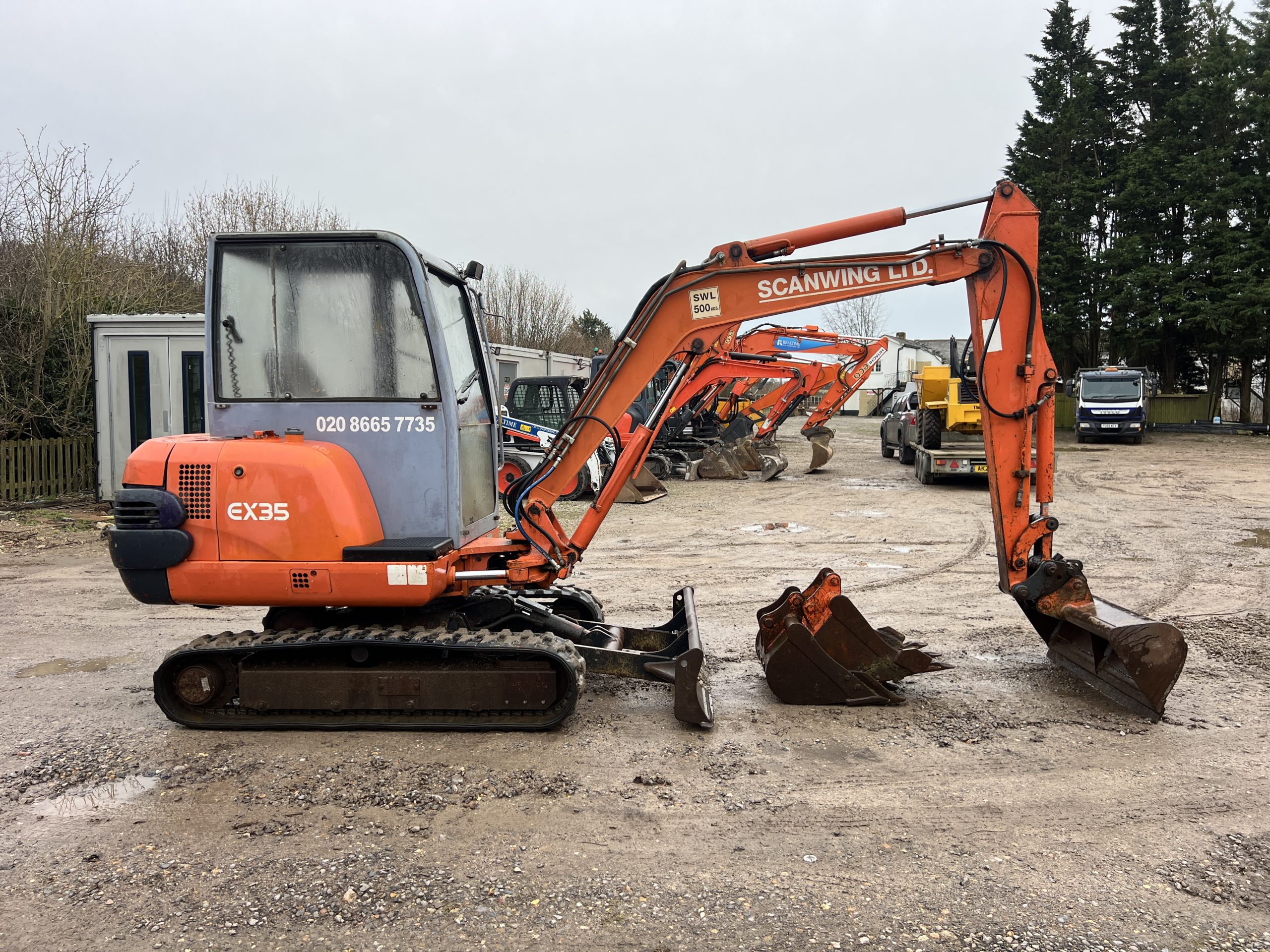 HITACHI EX35-2 MINI DIGGER 2001 - used plant for sale at J Hawes Ltd - view 6