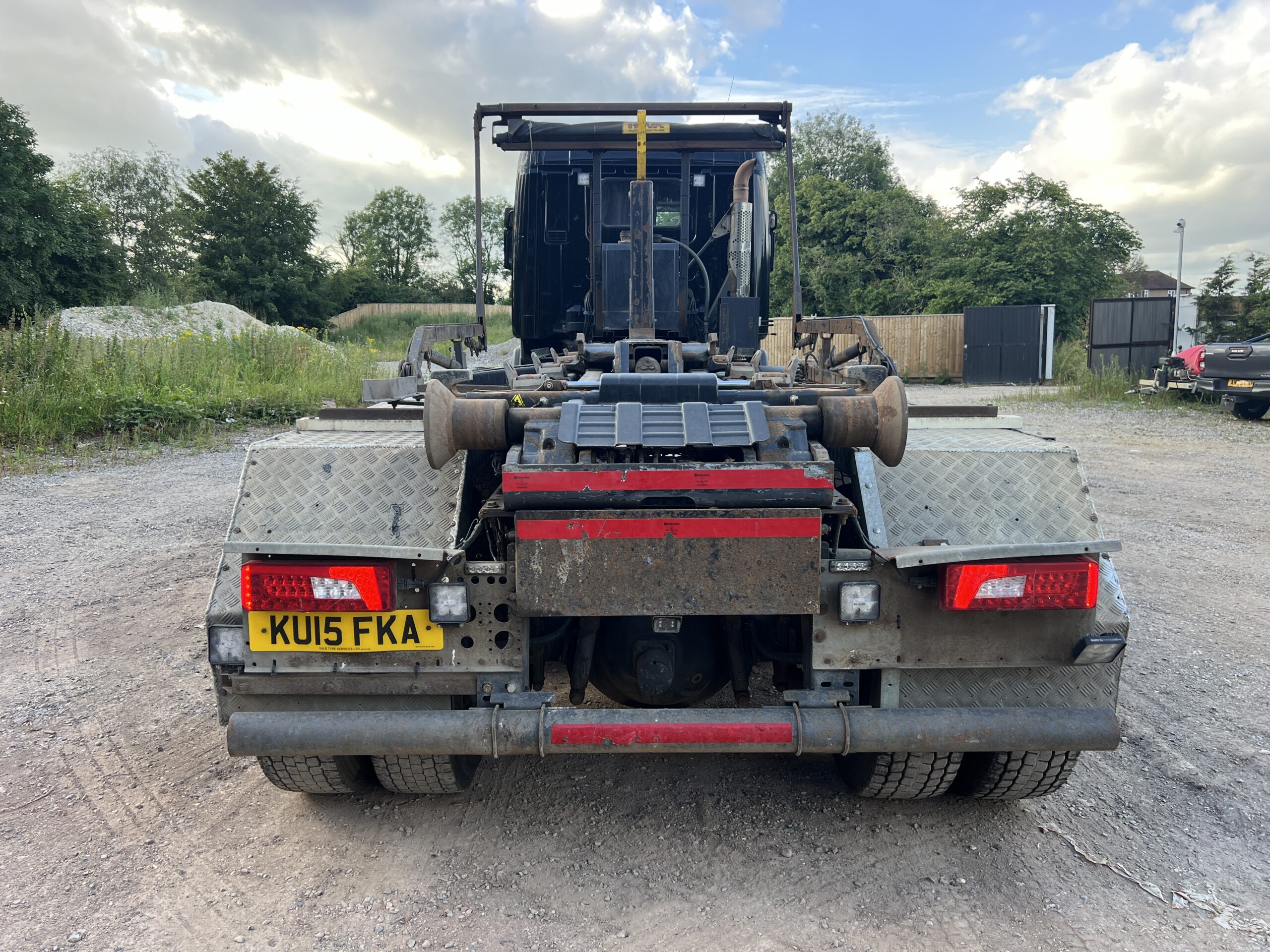 SCANIA G450 8X4 HOOK LORRY 2015 - used trucks for sale at J Hawes Ltd - view 4