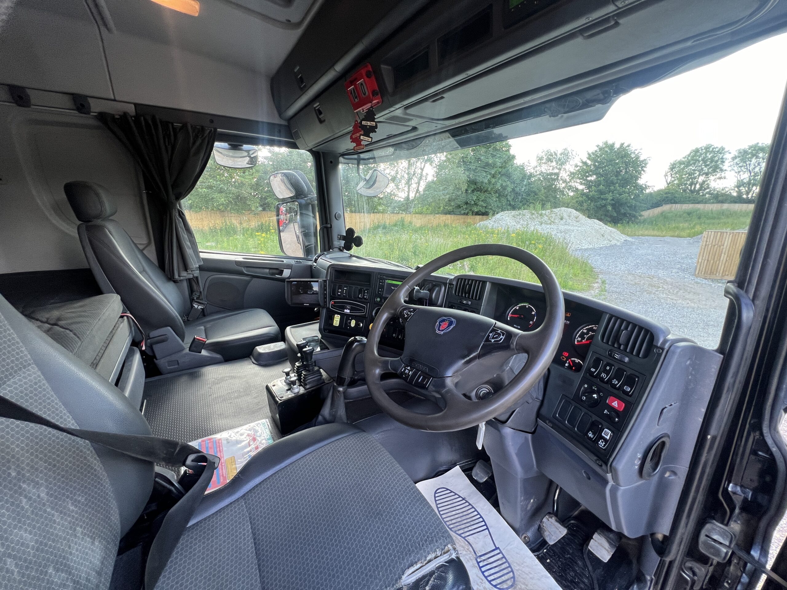 SCANIA G450 8X4 HOOK LORRY 2015 - used trucks for sale at J Hawes Ltd - view 12