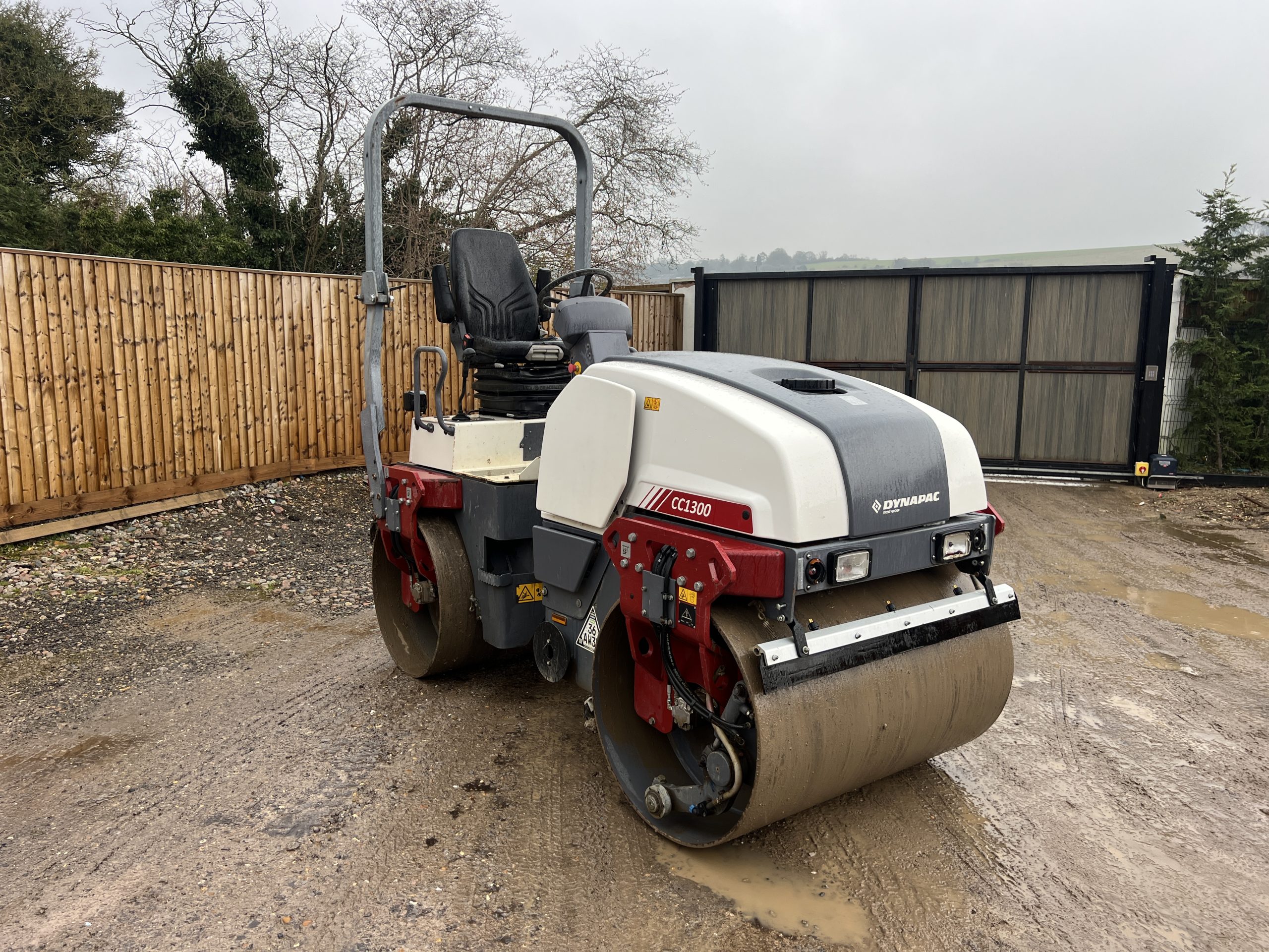 DYNAPAC CC1300 ROLLER 2016 - used plant for sale at J Hawes Ltd - view 4