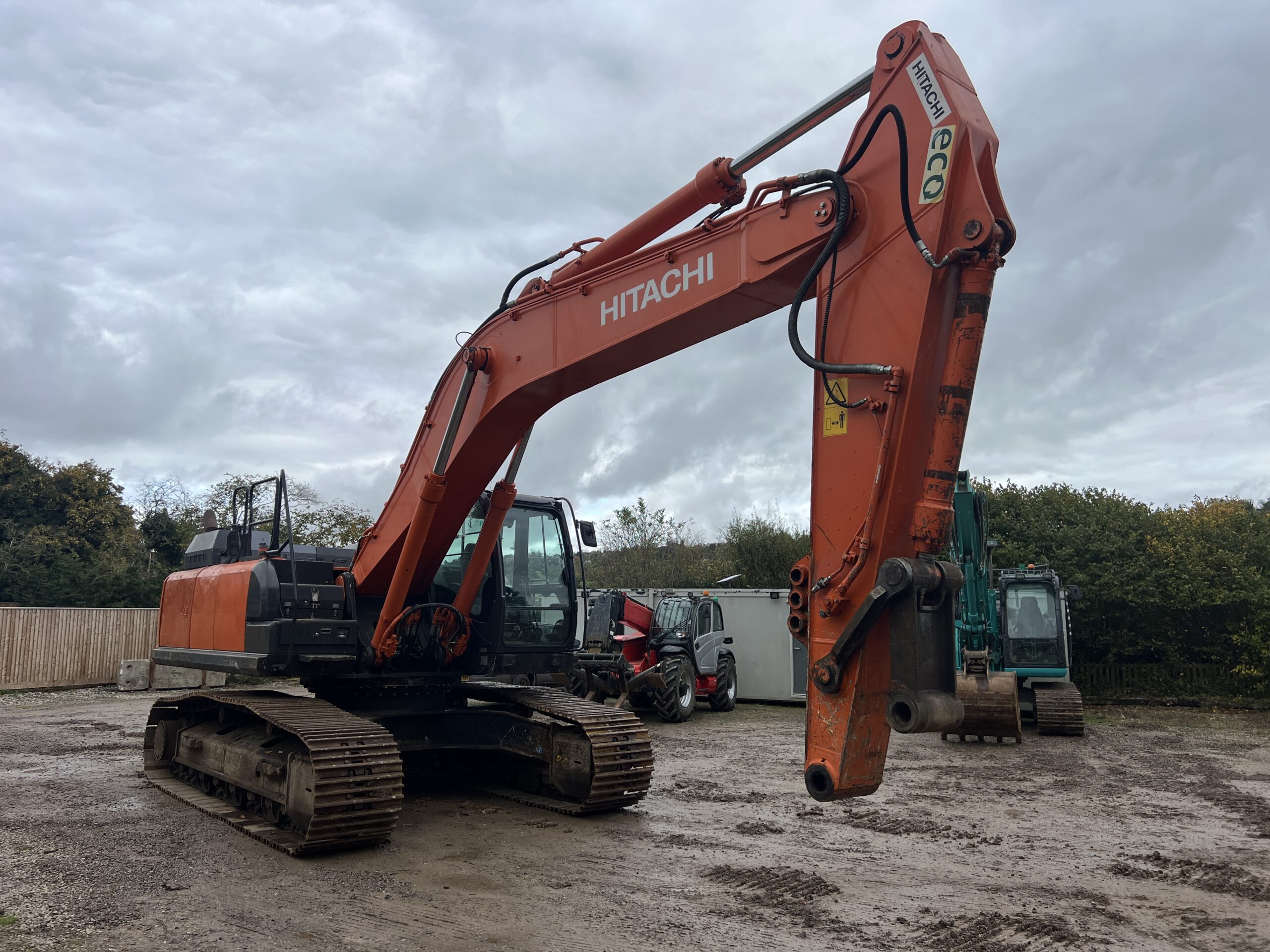 HITACHI ZX350LC-6 2018 - used plant for sale at J Hawes Ltd - view 9
