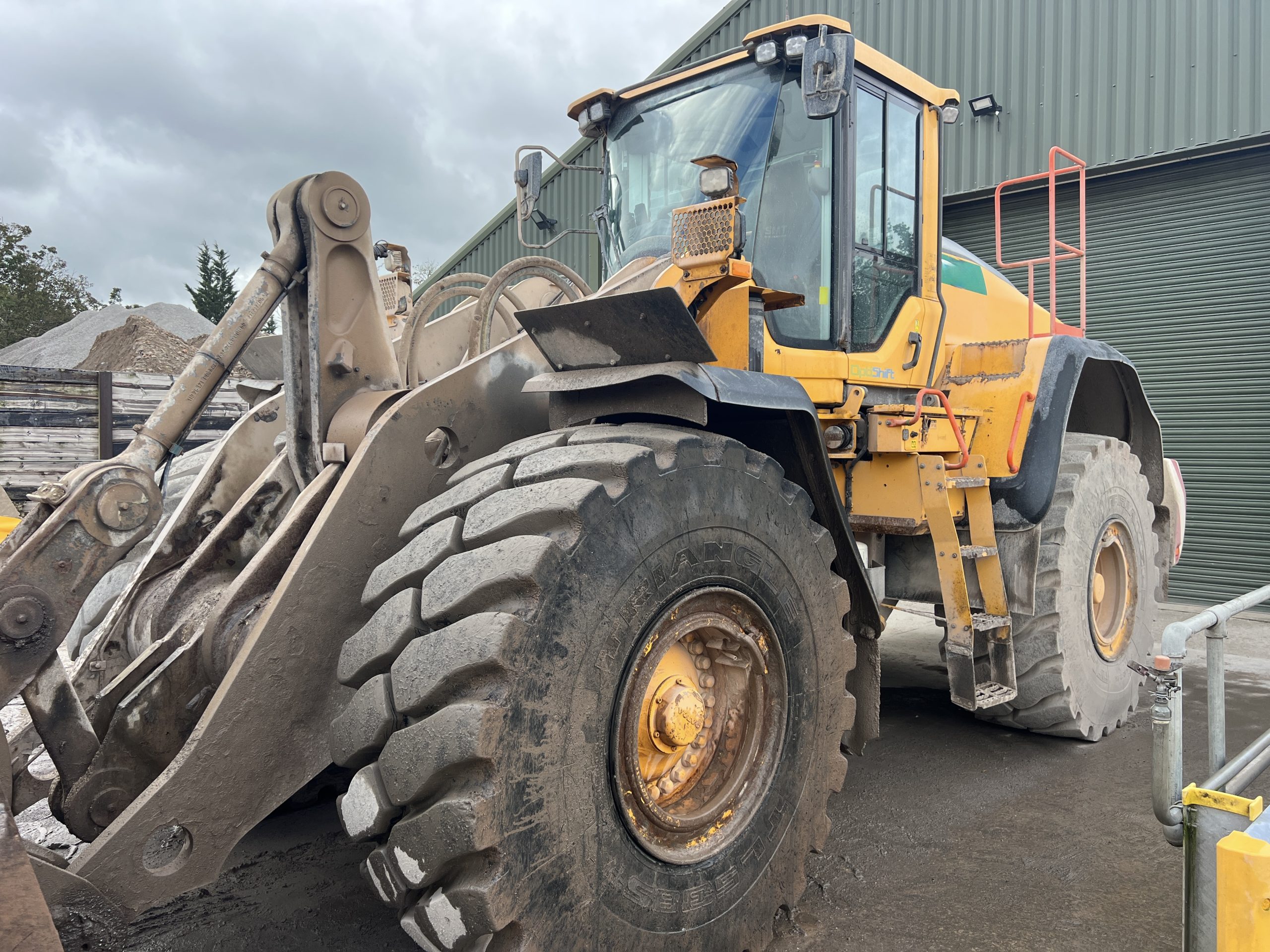 VOLVO L180H LOADER 2017 - used plant for sale at J Hawes Ltd - view 4