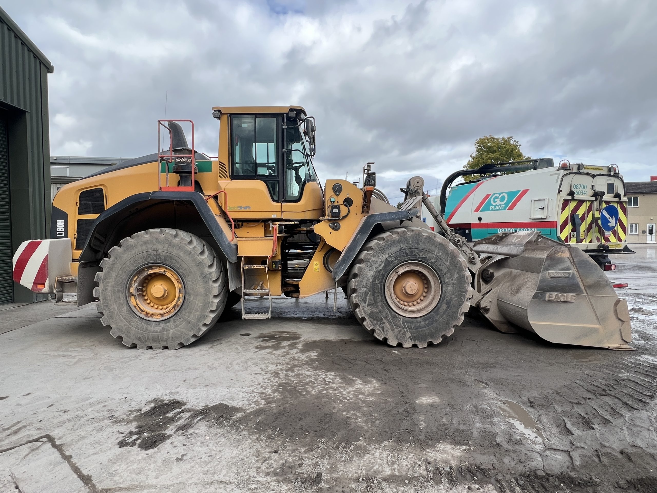 VOLVO L180H LOADER 2017 - used plant for sale at J Hawes Ltd