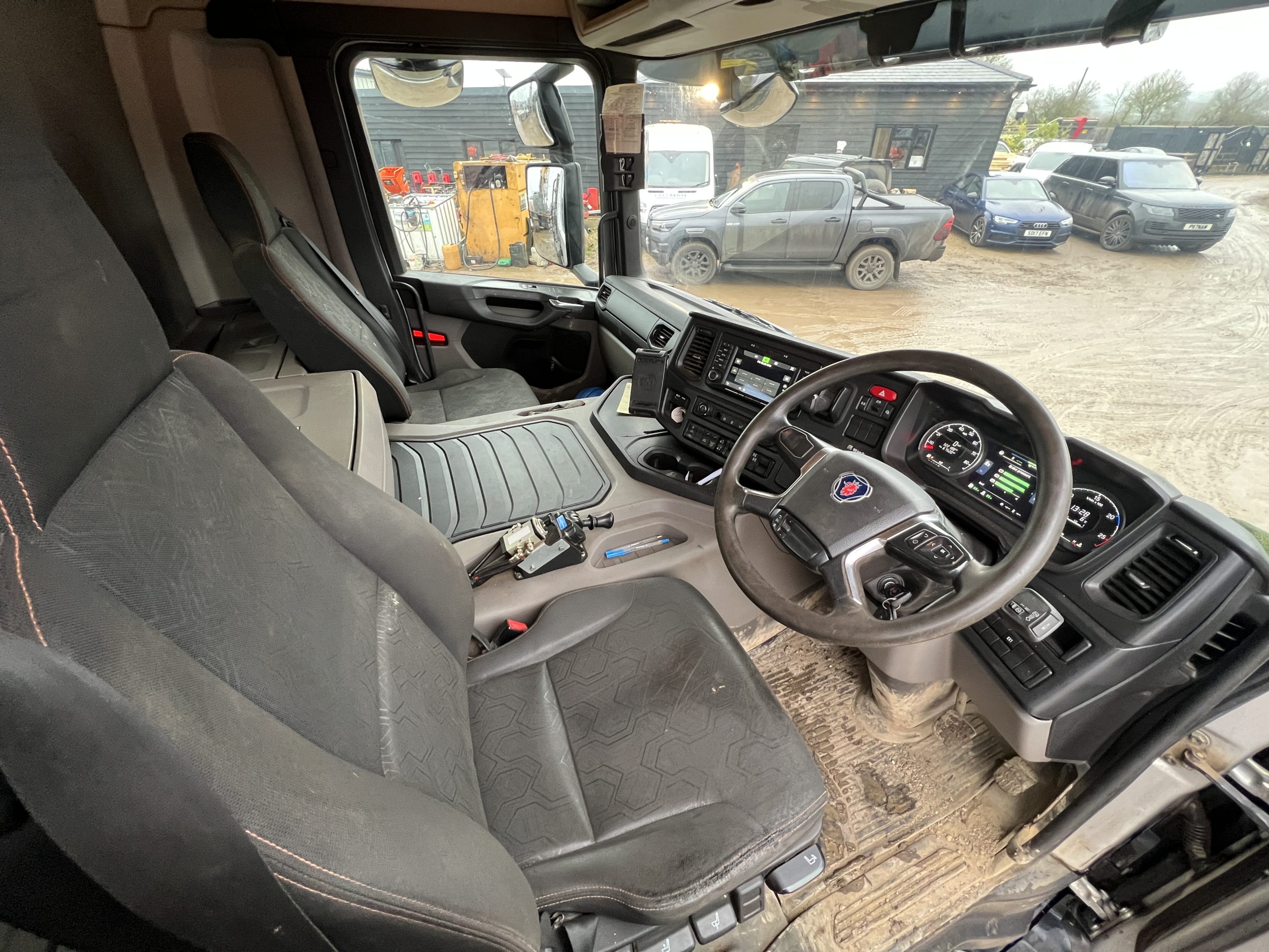 SCANIA XT P410 TIPPER 2018 - used trucks for sale at J Hawes Ltd - view 21