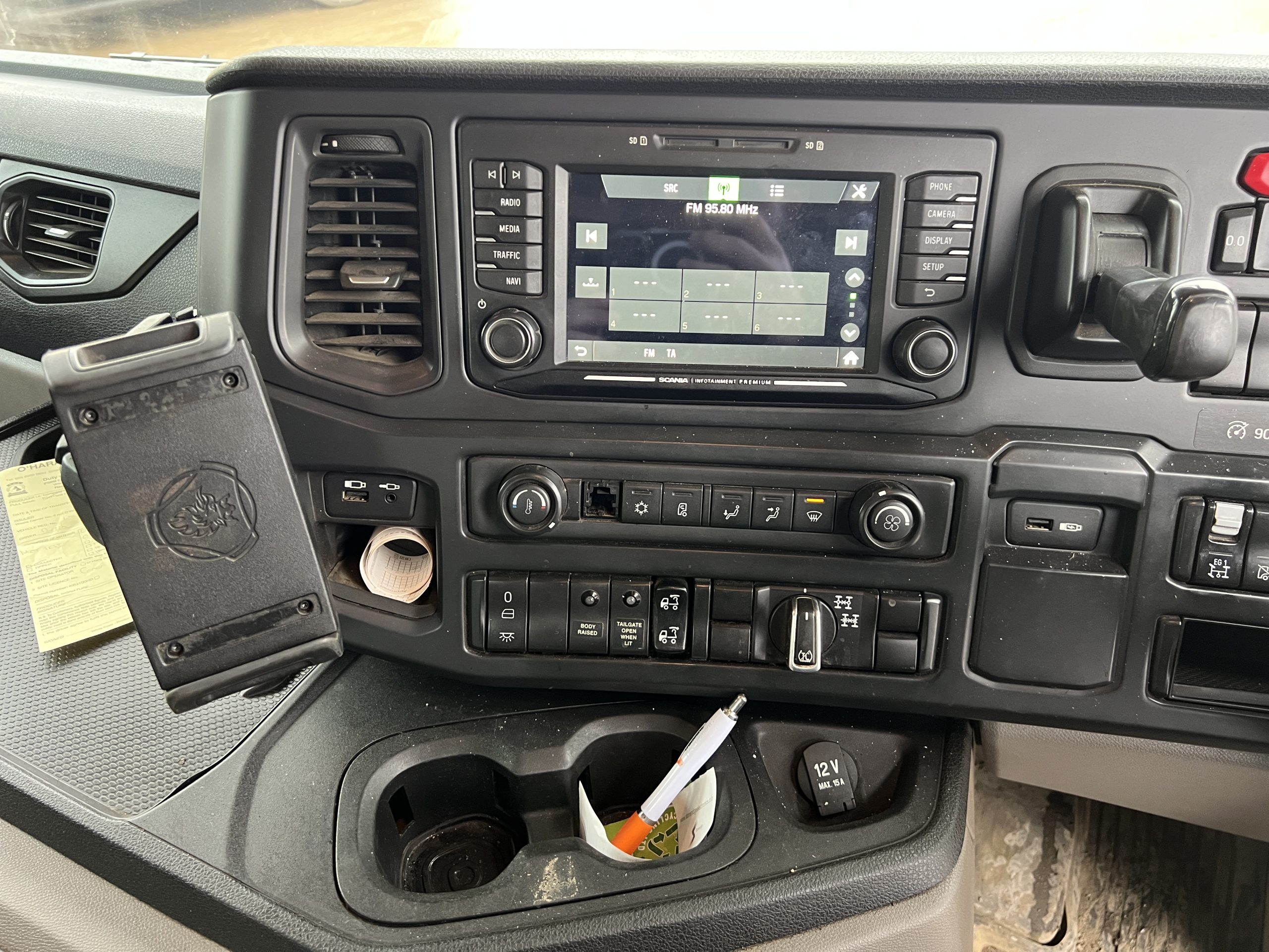 SCANIA XT P410 TIPPER 2018 - used trucks for sale at J Hawes Ltd - view 24