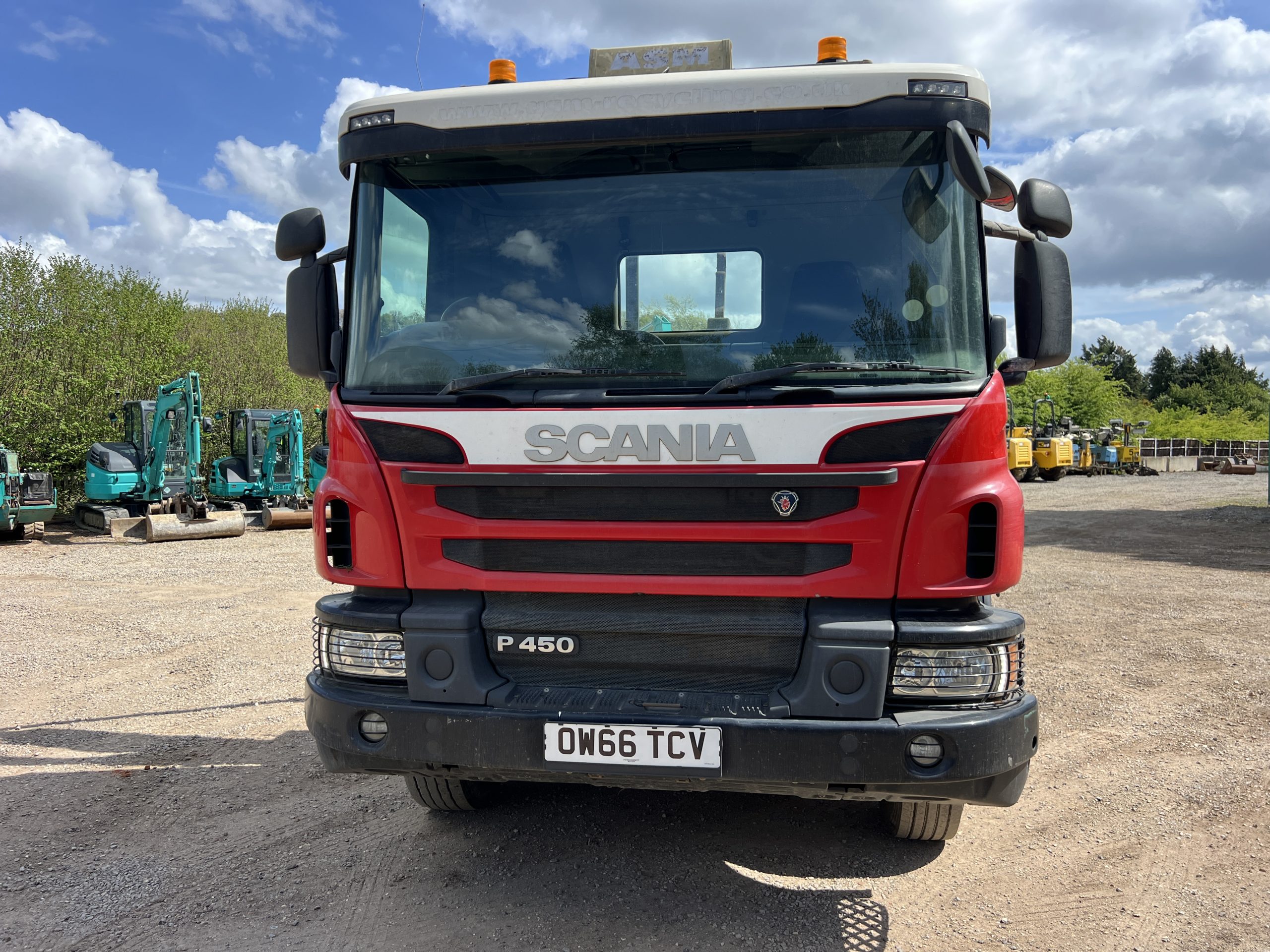 SCANIA P450 HOOK LOADER 2016 - used trucks for sale at J Hawes Ltd - view 9