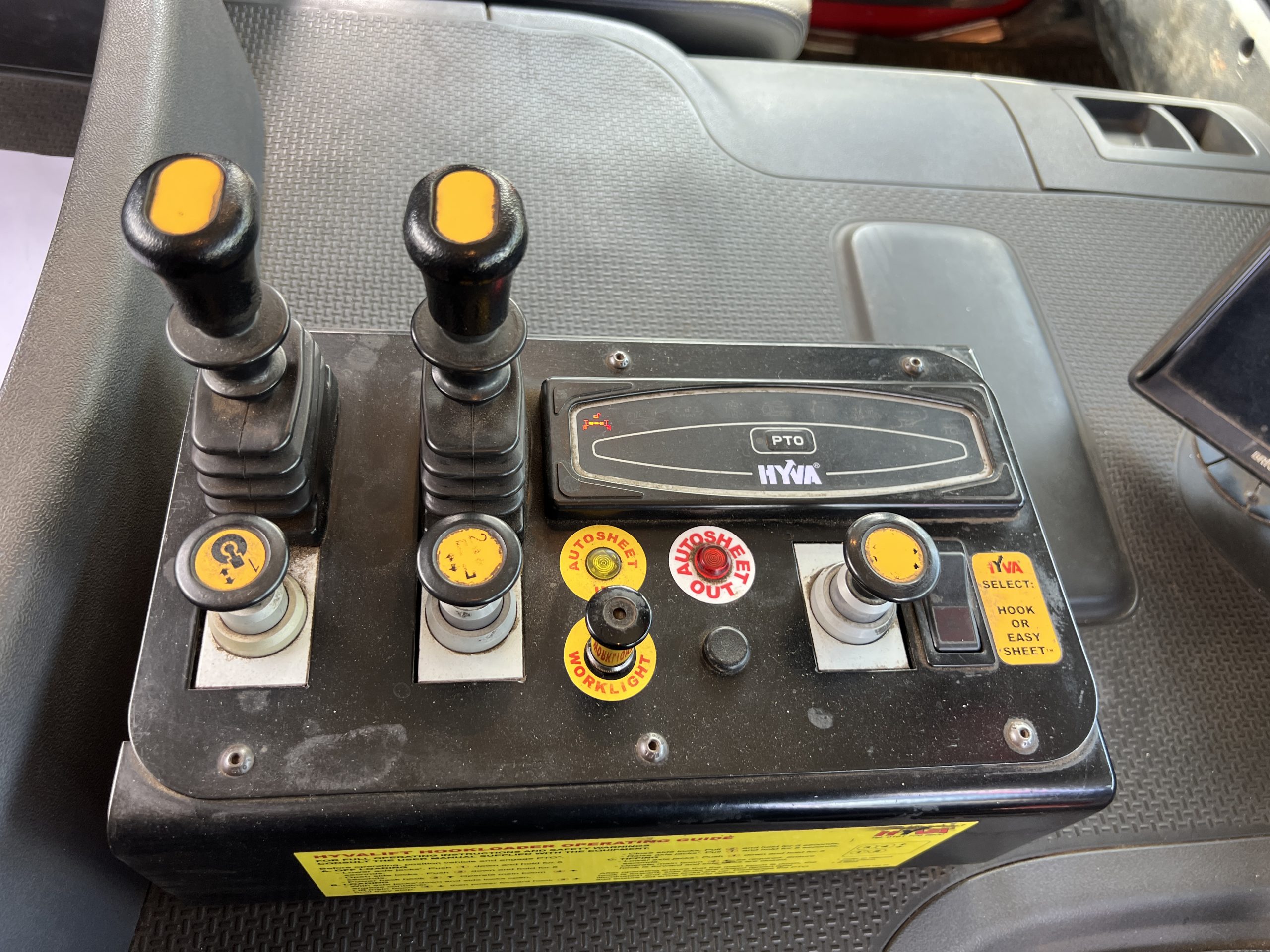 SCANIA P450 HOOK LOADER 2016 - used trucks for sale at J Hawes Ltd - view 14