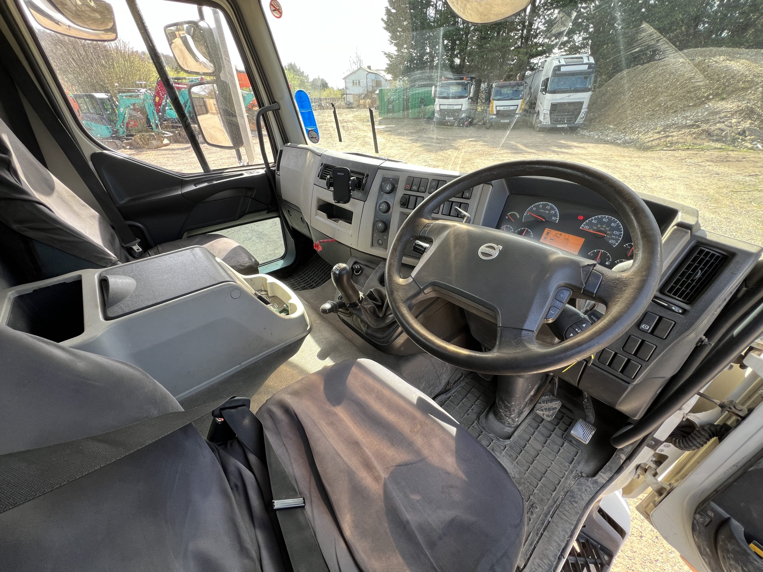 VOLVO FL240 PLANT LORRY 2013 - used trucks for sale at J Hawes Ltd - view 15