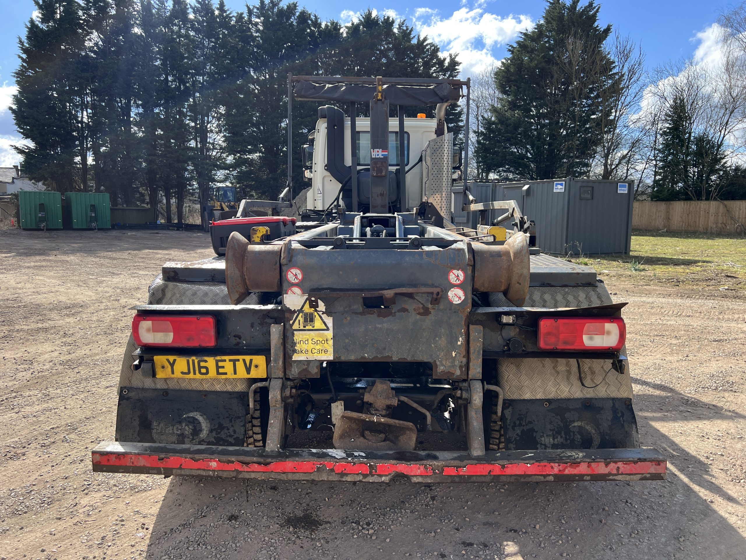 DAF CF400 HOOK LOADER 2016 - used trucks for sale at J Hawes Ltd - view 7