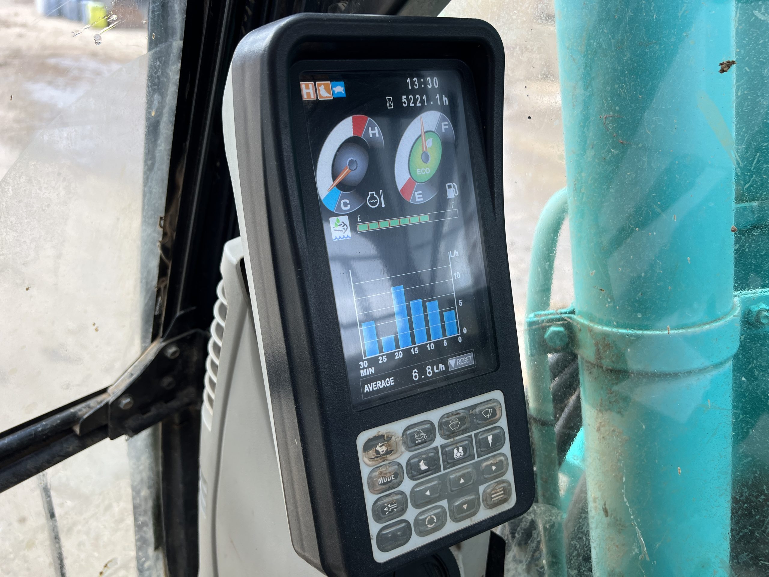 KOBELCO SK140SRLC-5 - used plant for sale at J Hawes Ltd - view 12