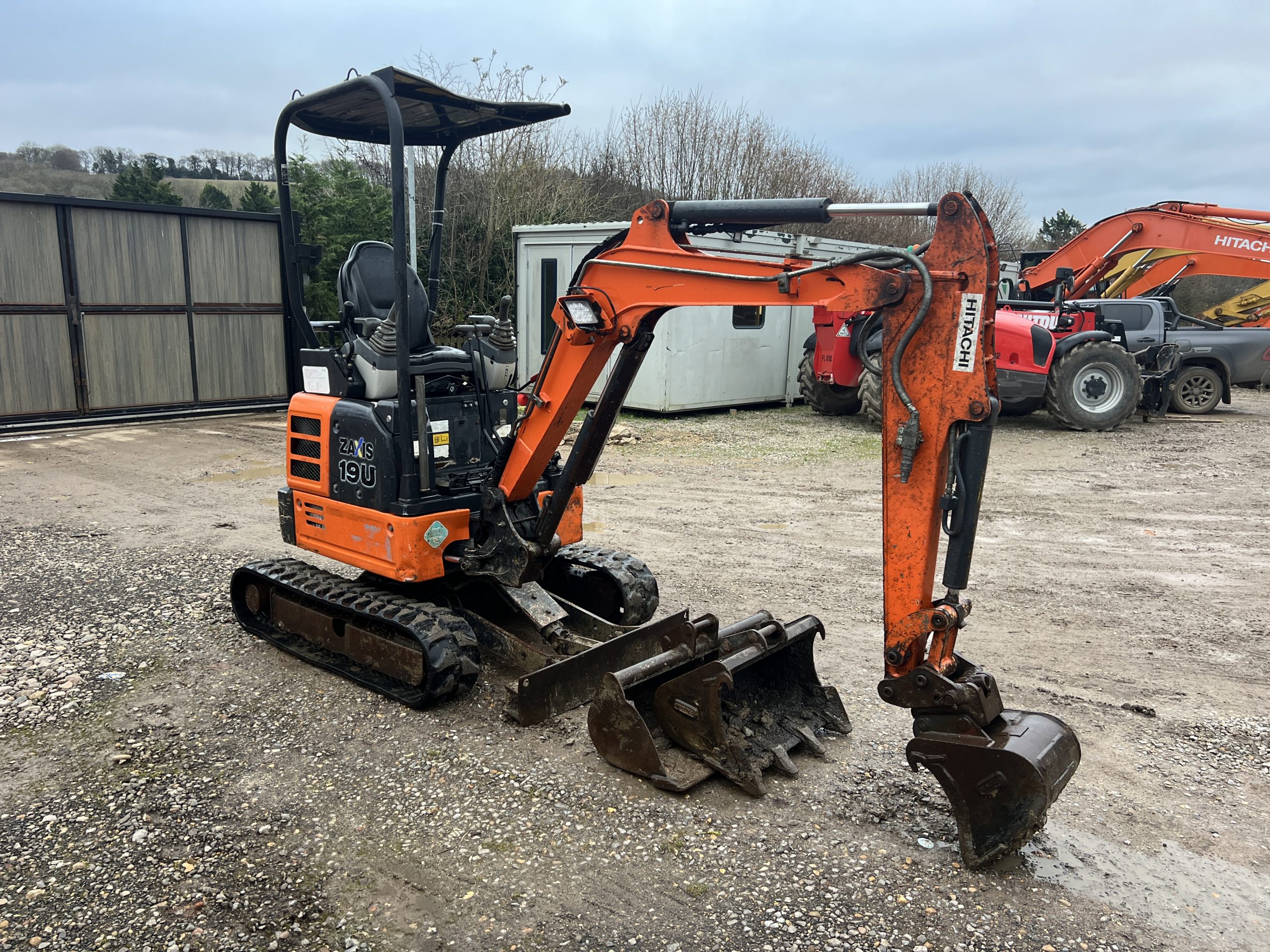 HITACHI ZX19U-5A 2018 - used plant for sale at J Hawes Ltd - view 4