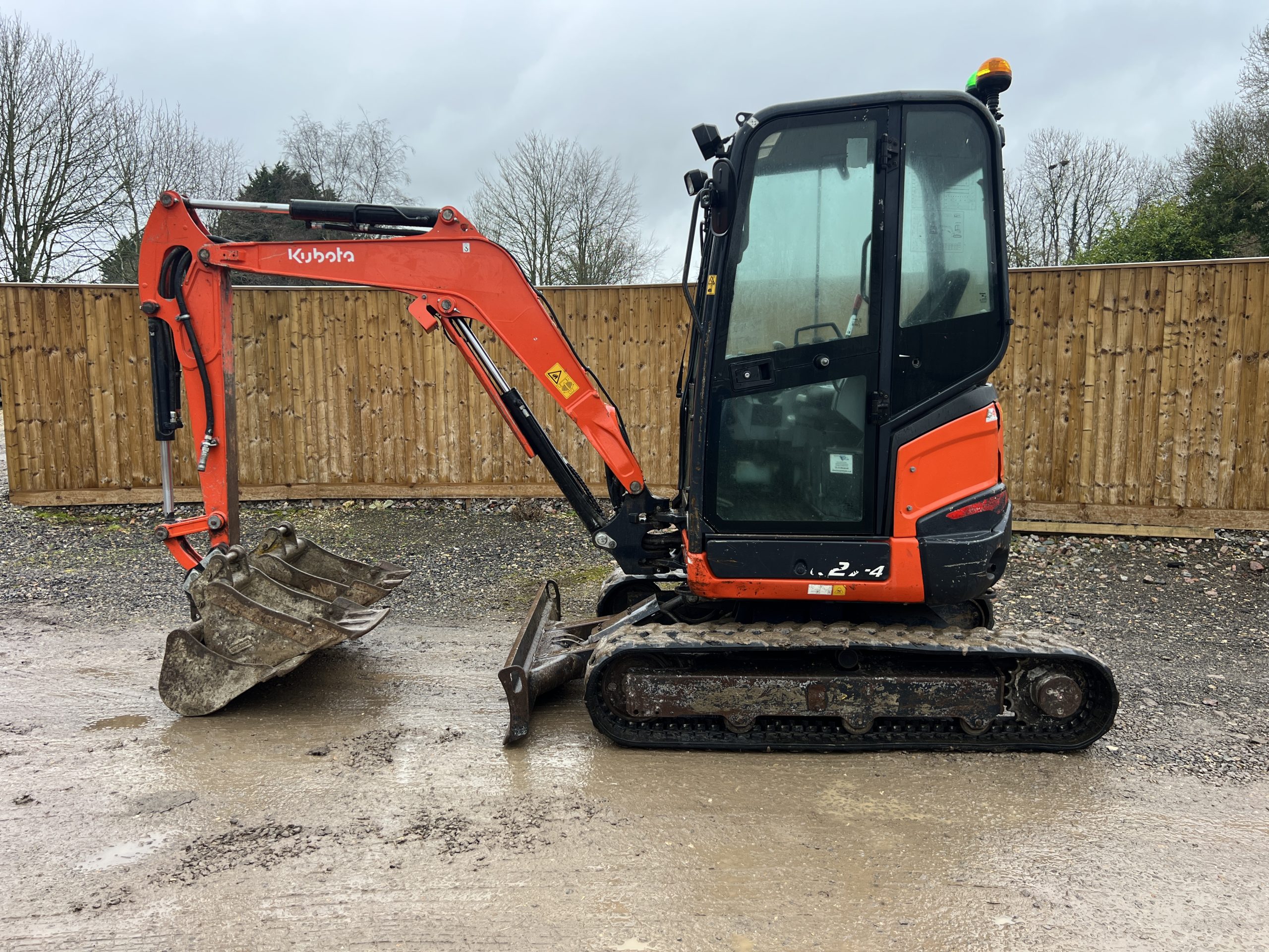 KUBOTA U27-4 MINI DIGGER 2017 - used plant for sale at J Hawes Ltd