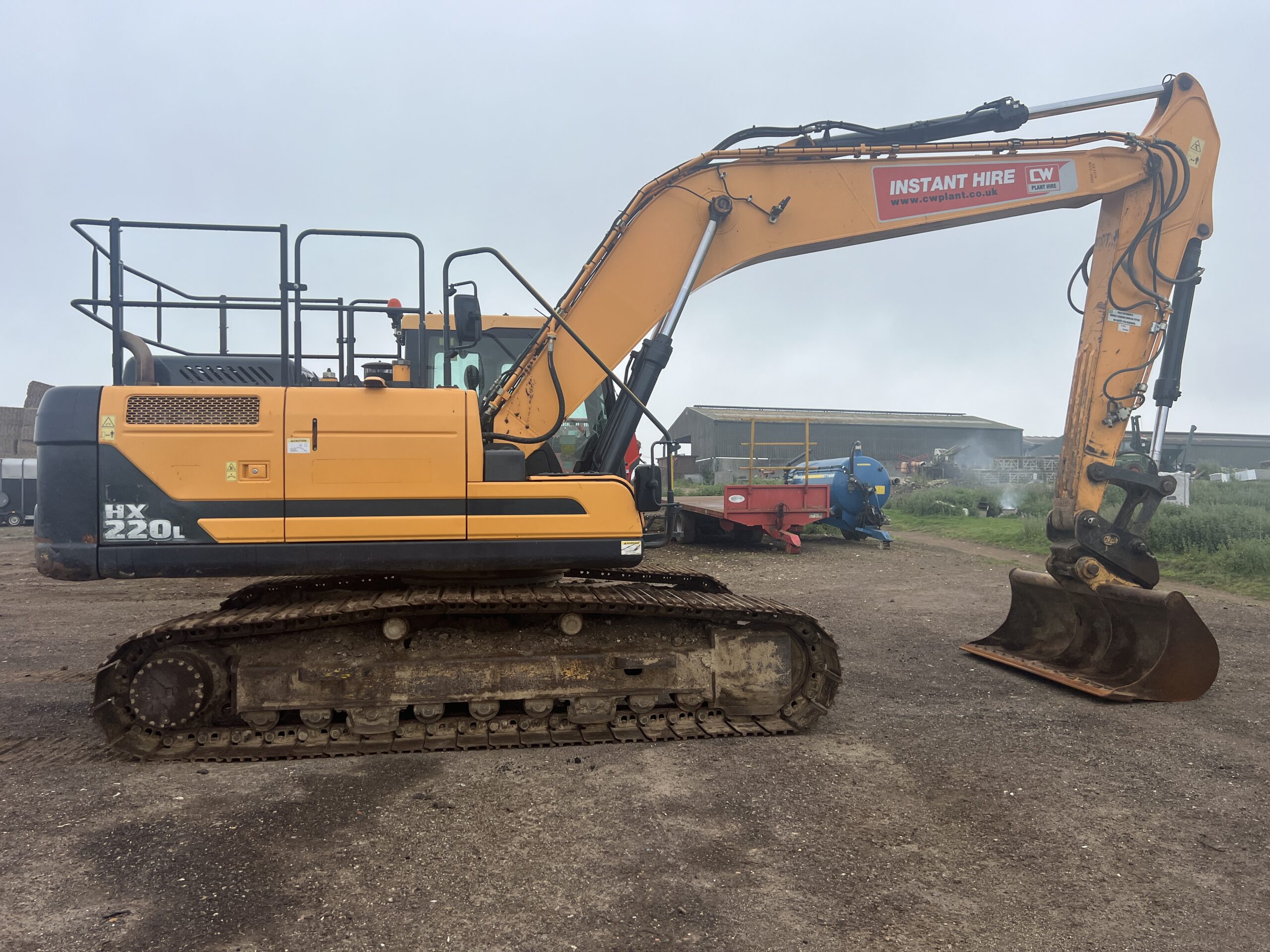 HYUNDAI HX220L 2017 - used plant for sale at J Hawes Ltd