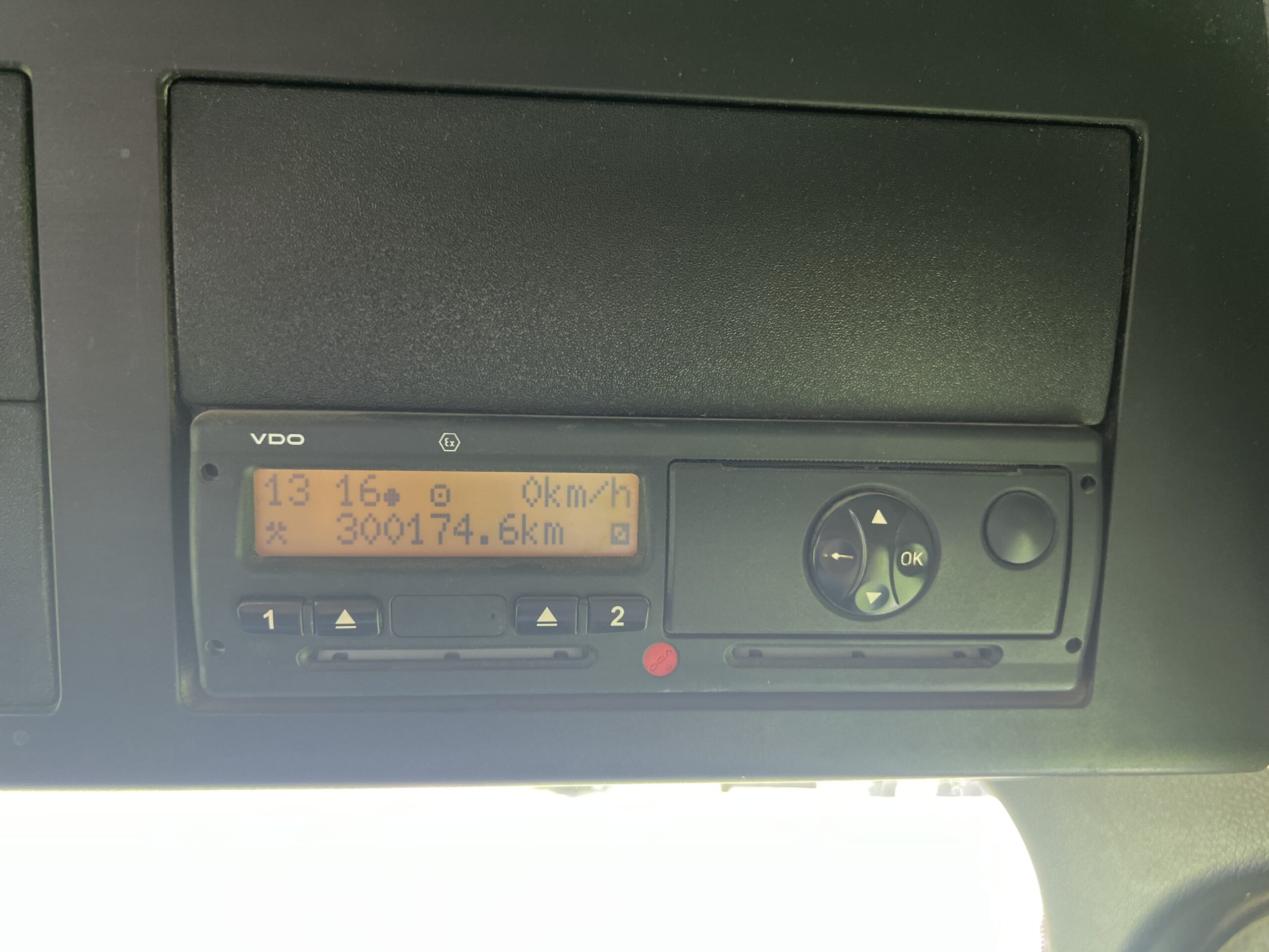 MERCEDES AROCS 3240 2015 - used trucks for sale at J Hawes Ltd - view 21