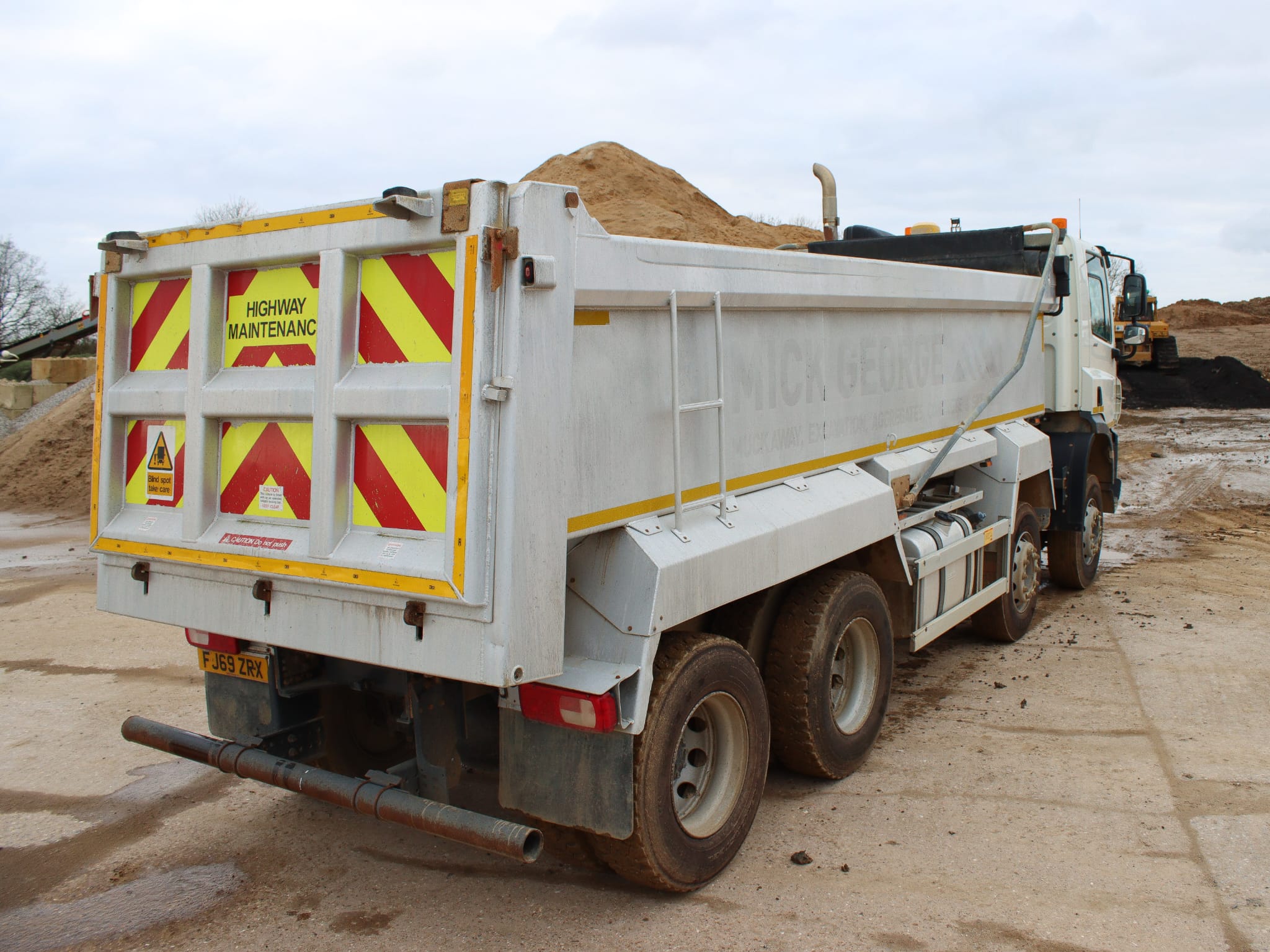 DAF CF450 TIPPER - used trucks for sale at J Hawes Ltd - view 7