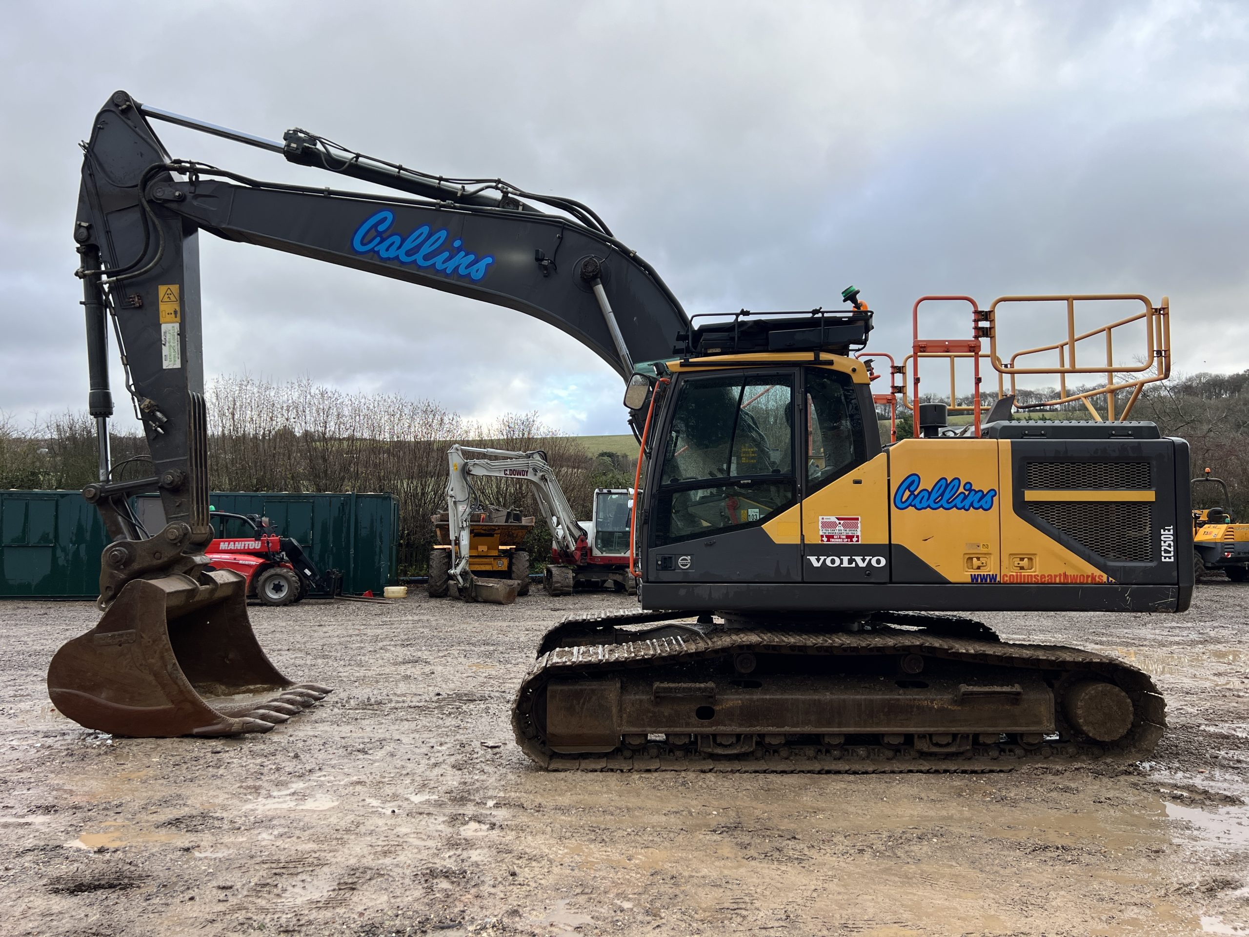 VOLVO EC250EL - used plant for sale at J Hawes Ltd - view 5