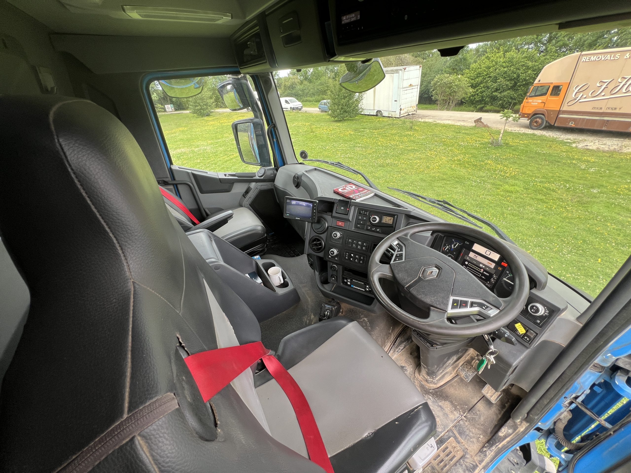 RENAULT C430 TIPPER - used trucks for sale at J Hawes Ltd - view 13