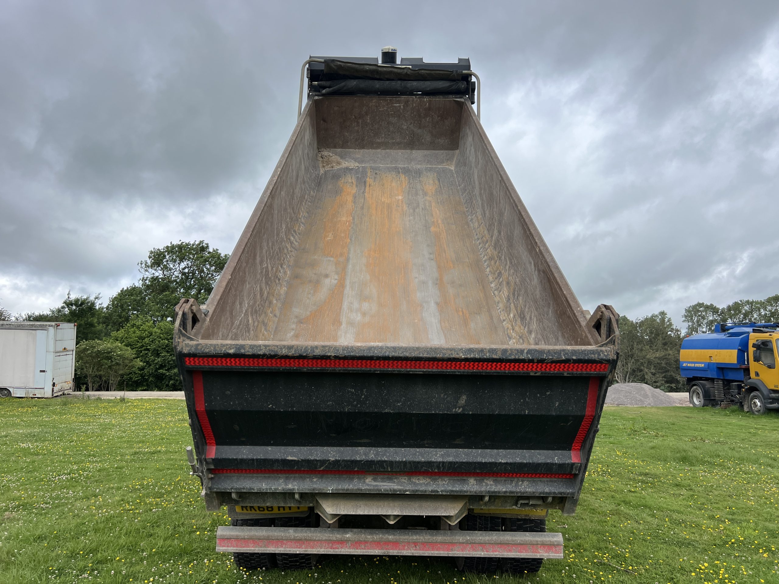 RENAULT C430 TIPPER - used trucks for sale at J Hawes Ltd - view 11