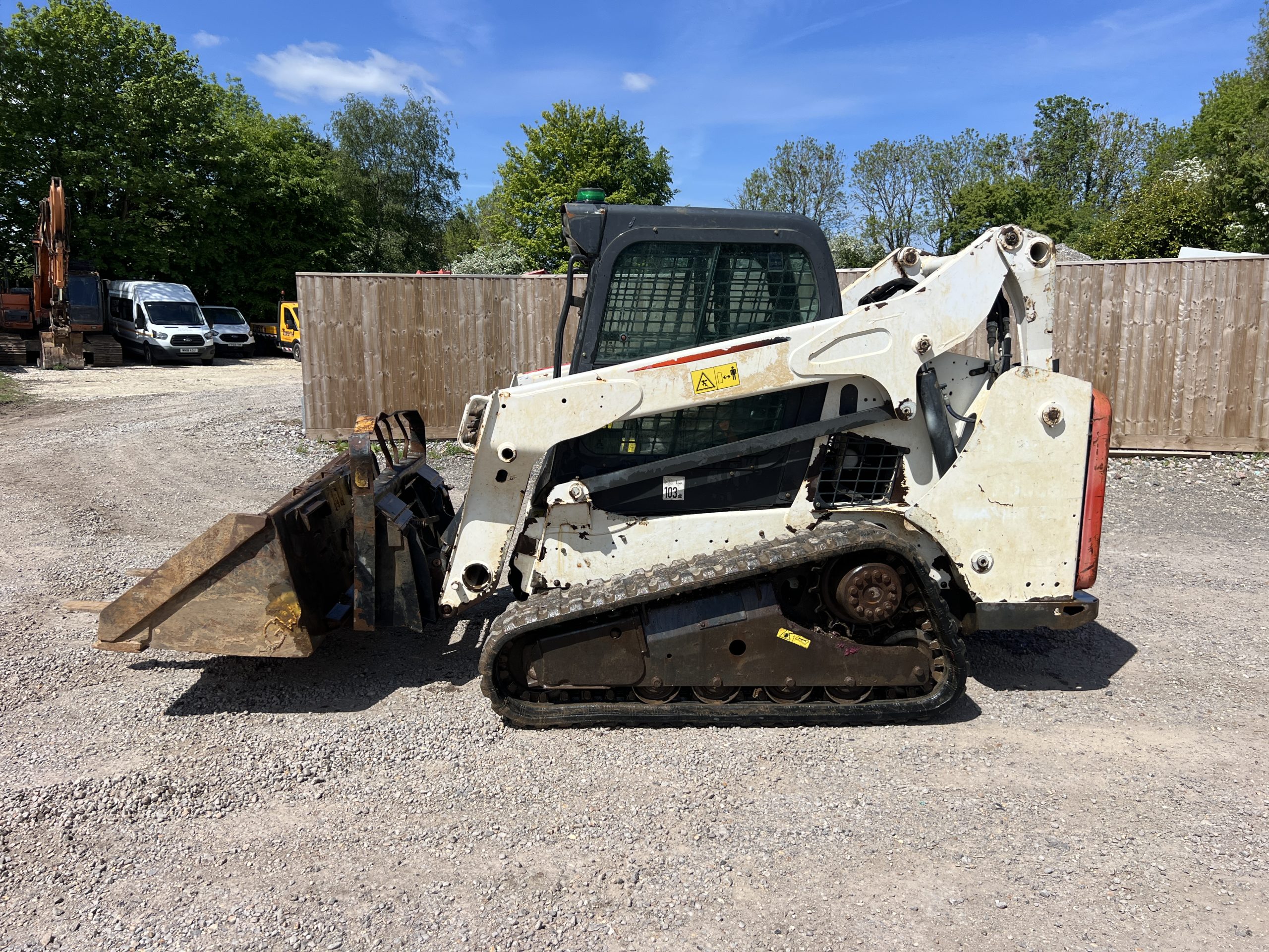 BOBCAT T590 LOADER 2015 - used plant for sale at J Hawes Ltd - view 2