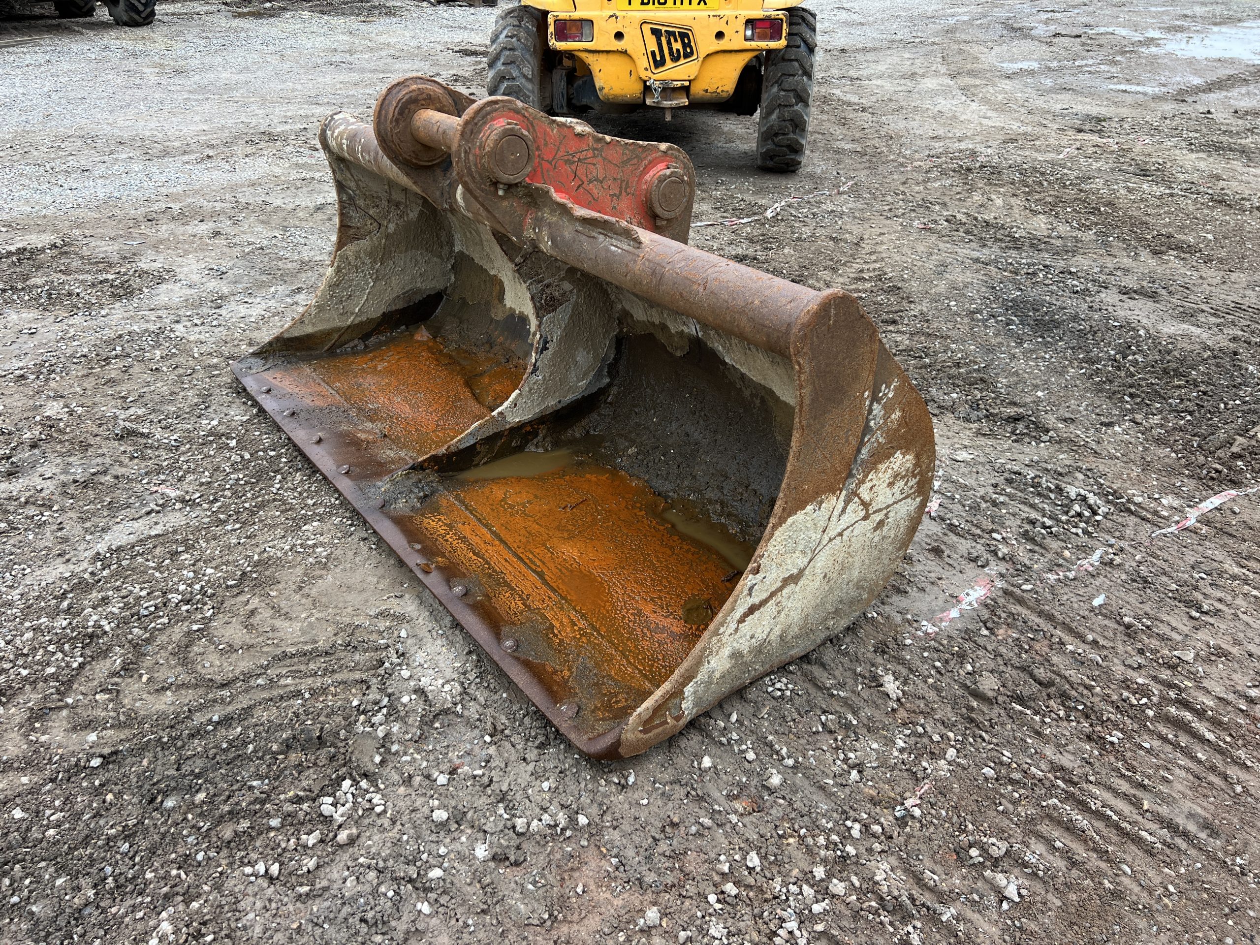 DIGGER BUCKETS 85/65mm PINS - used machine for sale at J Hawes Ltd - view 8
