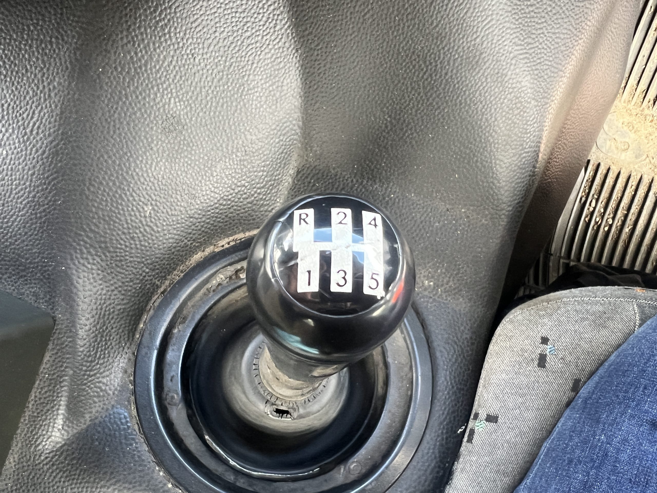 SCANIA 113M 320 1995 - used trucks for sale at J Hawes Ltd - view 13