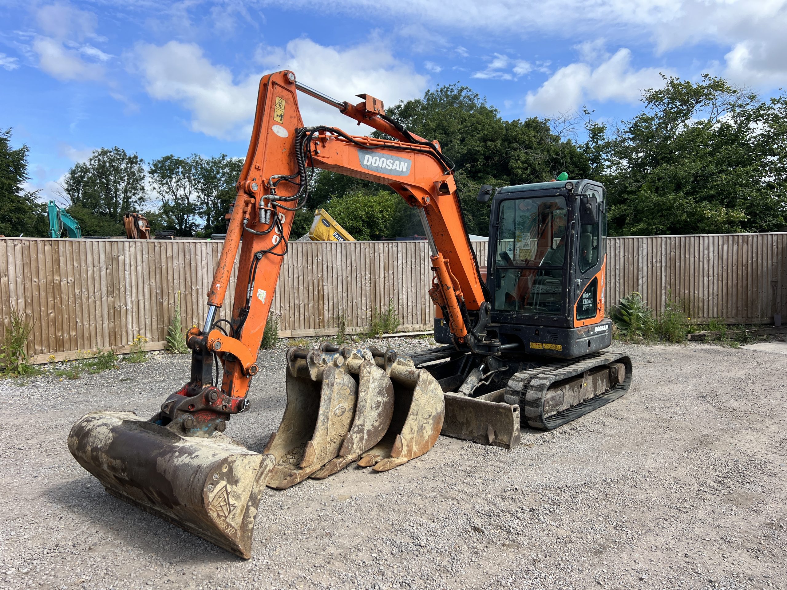 6 TON DOOSAN DX63-3 2016 - used plant for sale at J Hawes Ltd - view 3