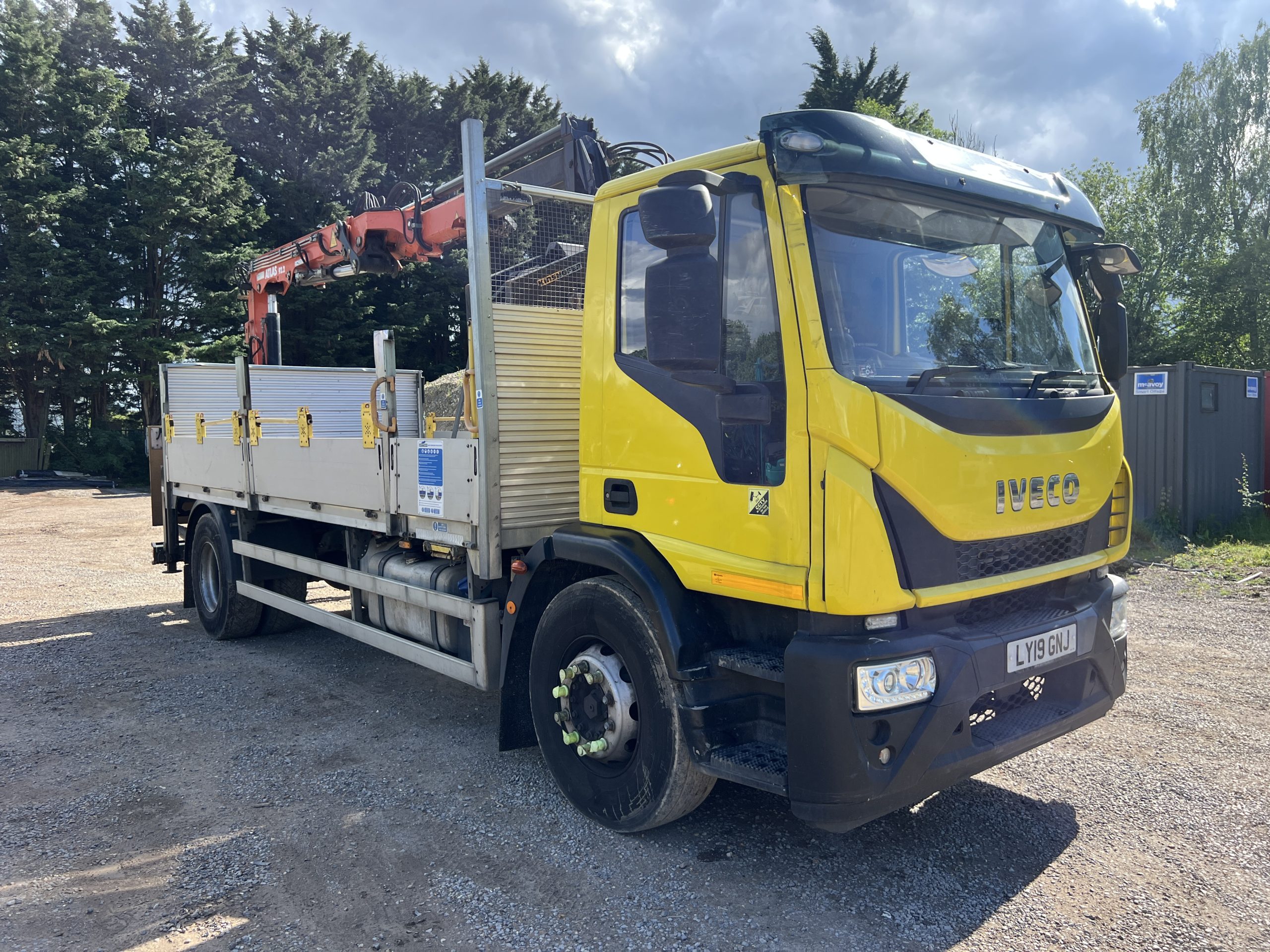 IVECO EUROCARGO 180E 2019 - used trucks for sale at J Hawes Ltd - view 2