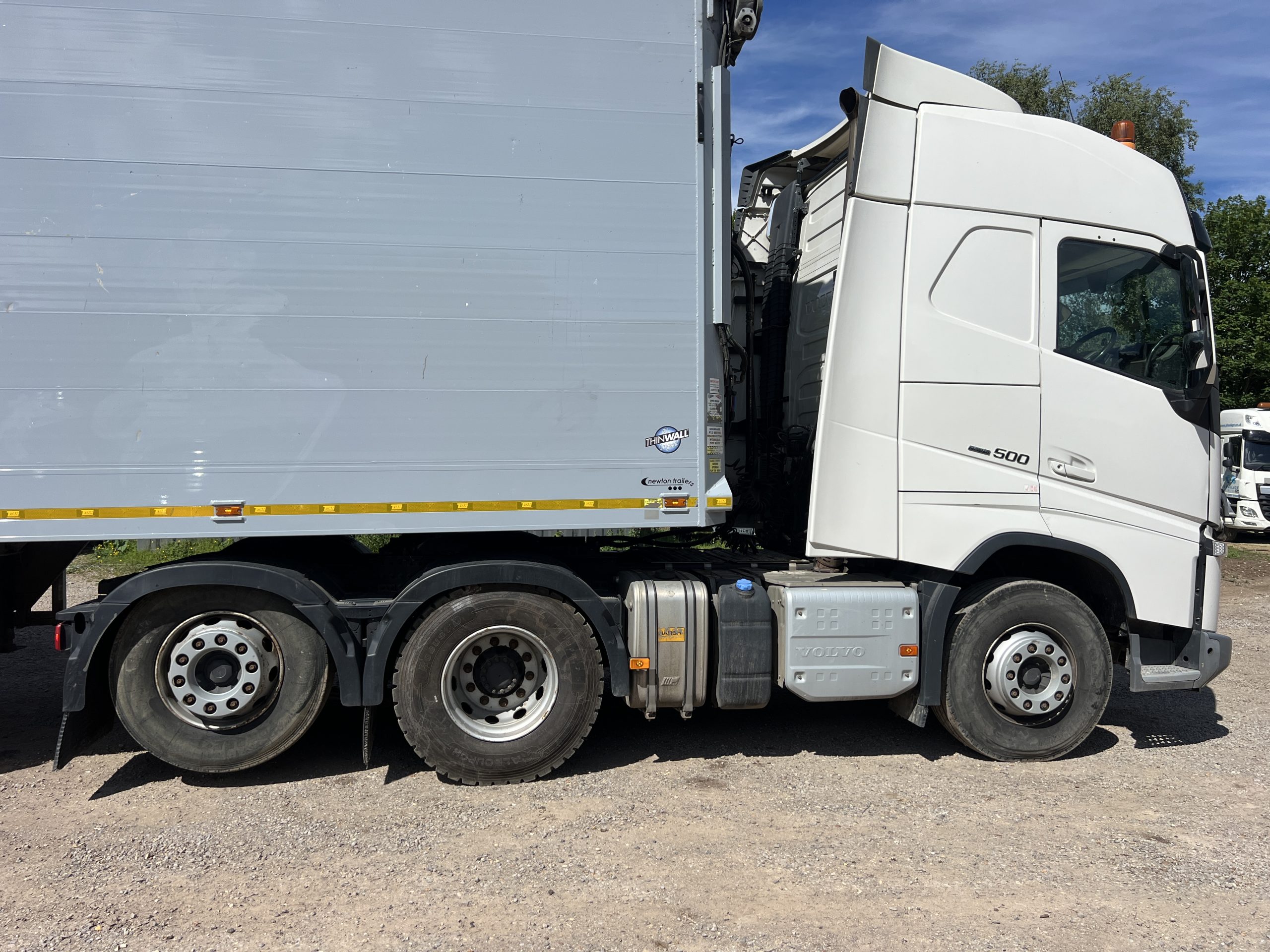 44 TON VOLVO FH500 TAG 2020 - used trucks for sale at J Hawes Ltd - view 2