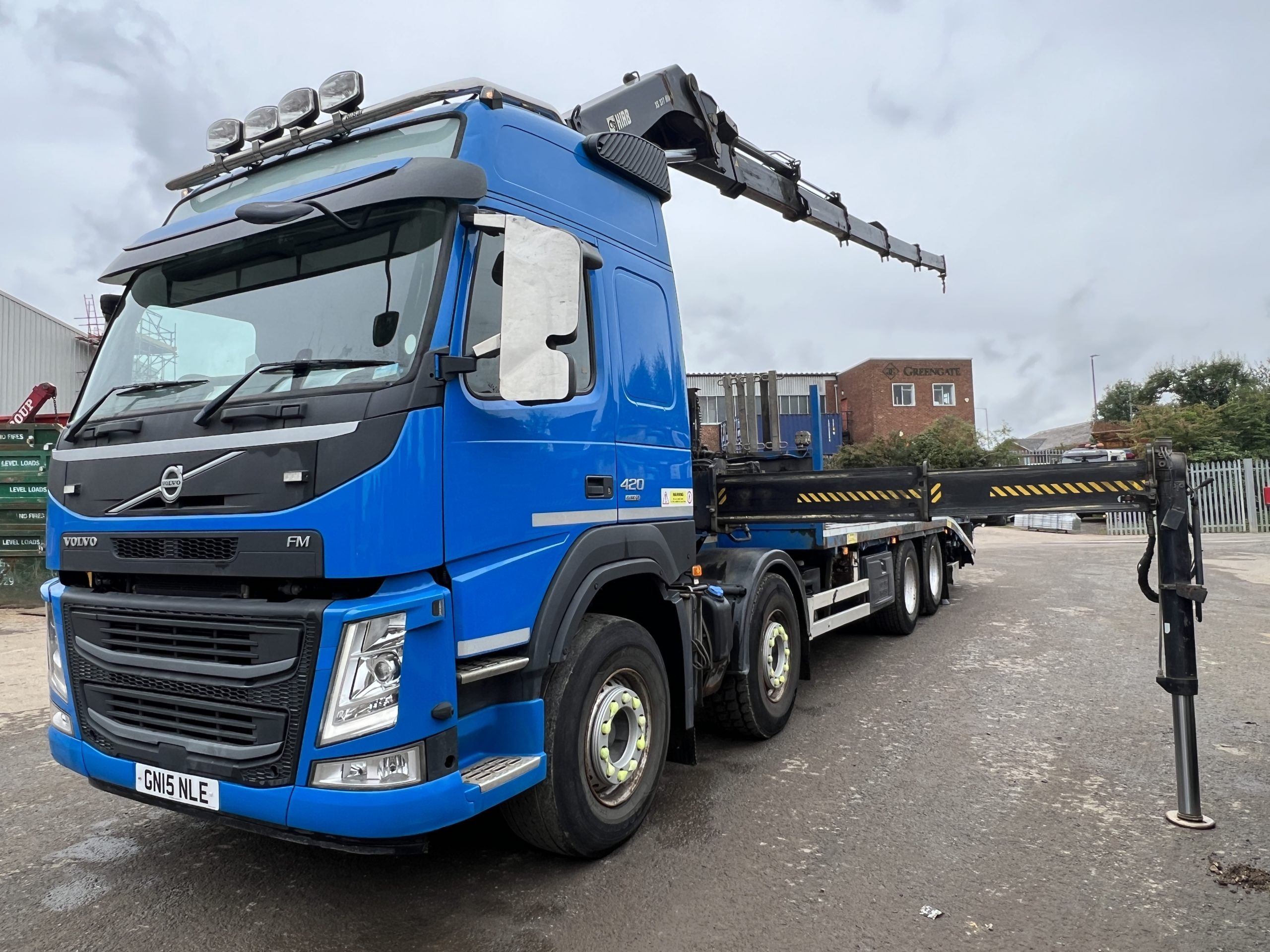 VOLVO FM420 CRANE LORRY 2015 - used trucks for sale at J Hawes Ltd - view 5
