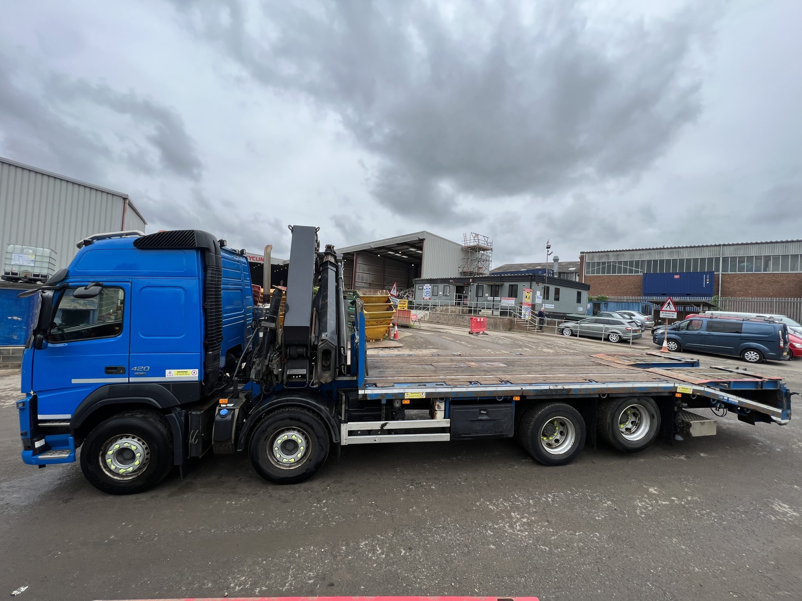 VOLVO FM420 CRANE LORRY 2015 - used trucks for sale at J Hawes Ltd - view 7