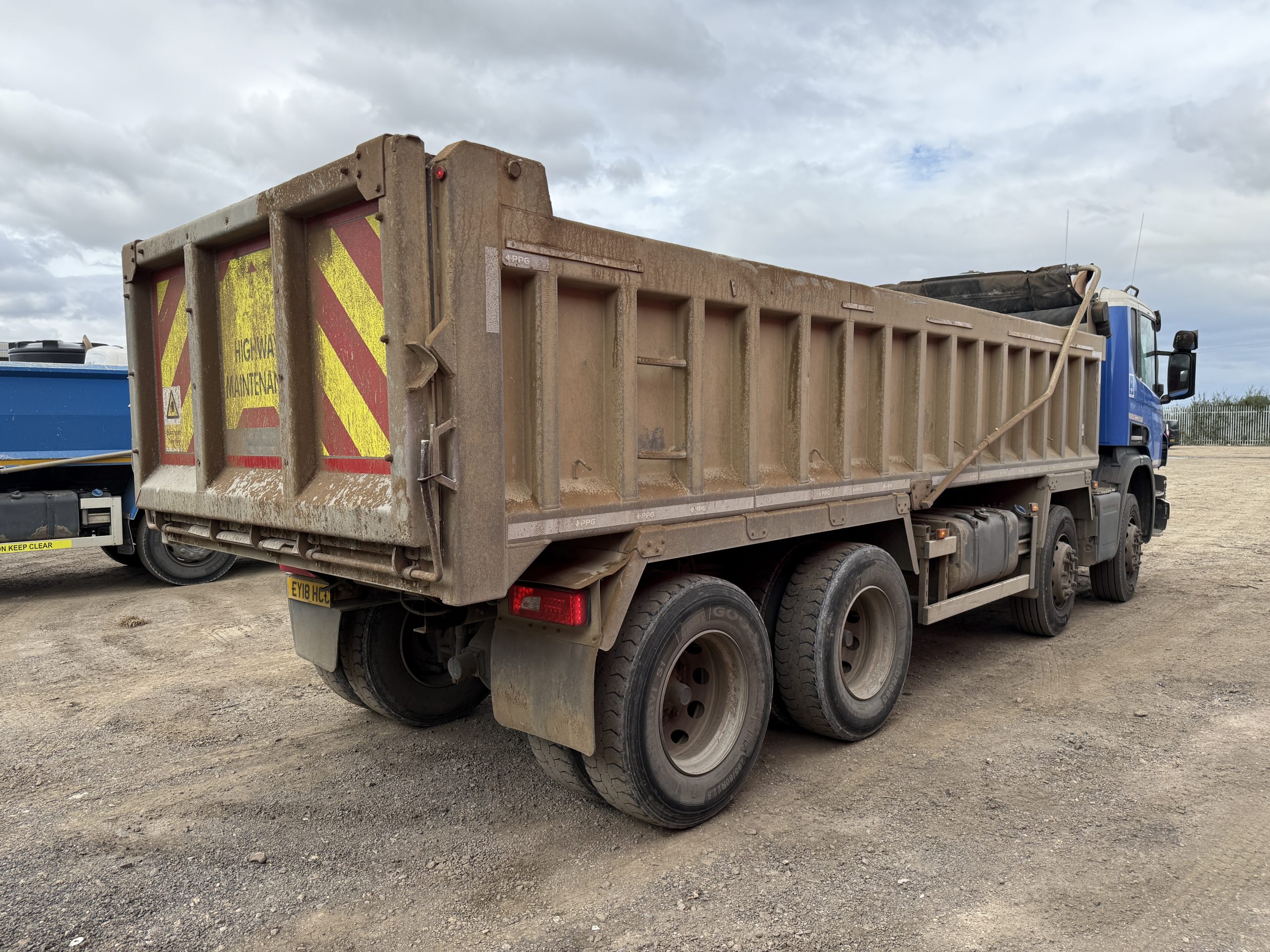 SCANIA P410 TIPPER 2018 - used trucks for sale at J Hawes Ltd - view 4