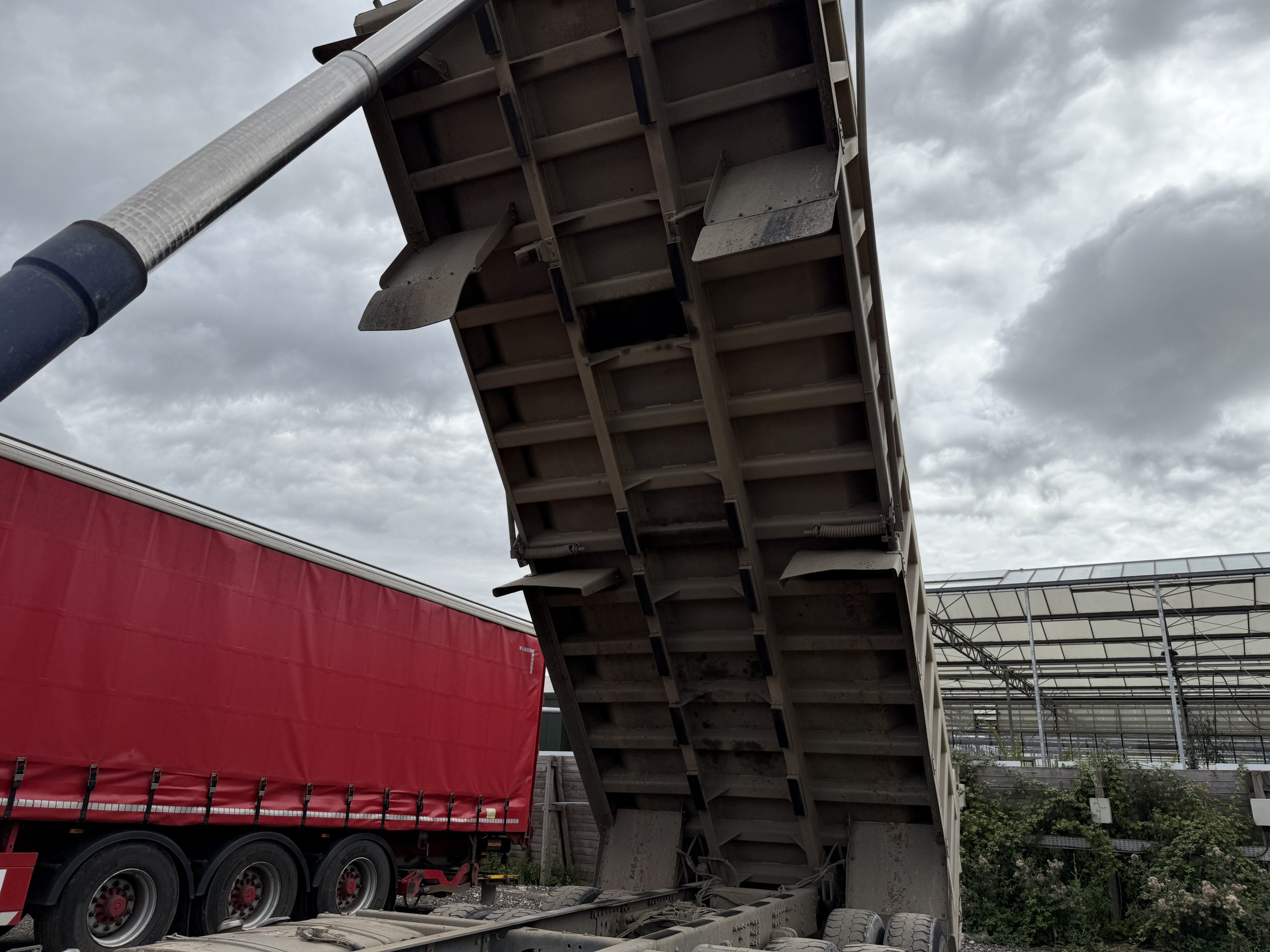 SCANIA P410 TIPPER 2018 - used trucks for sale at J Hawes Ltd - view 17