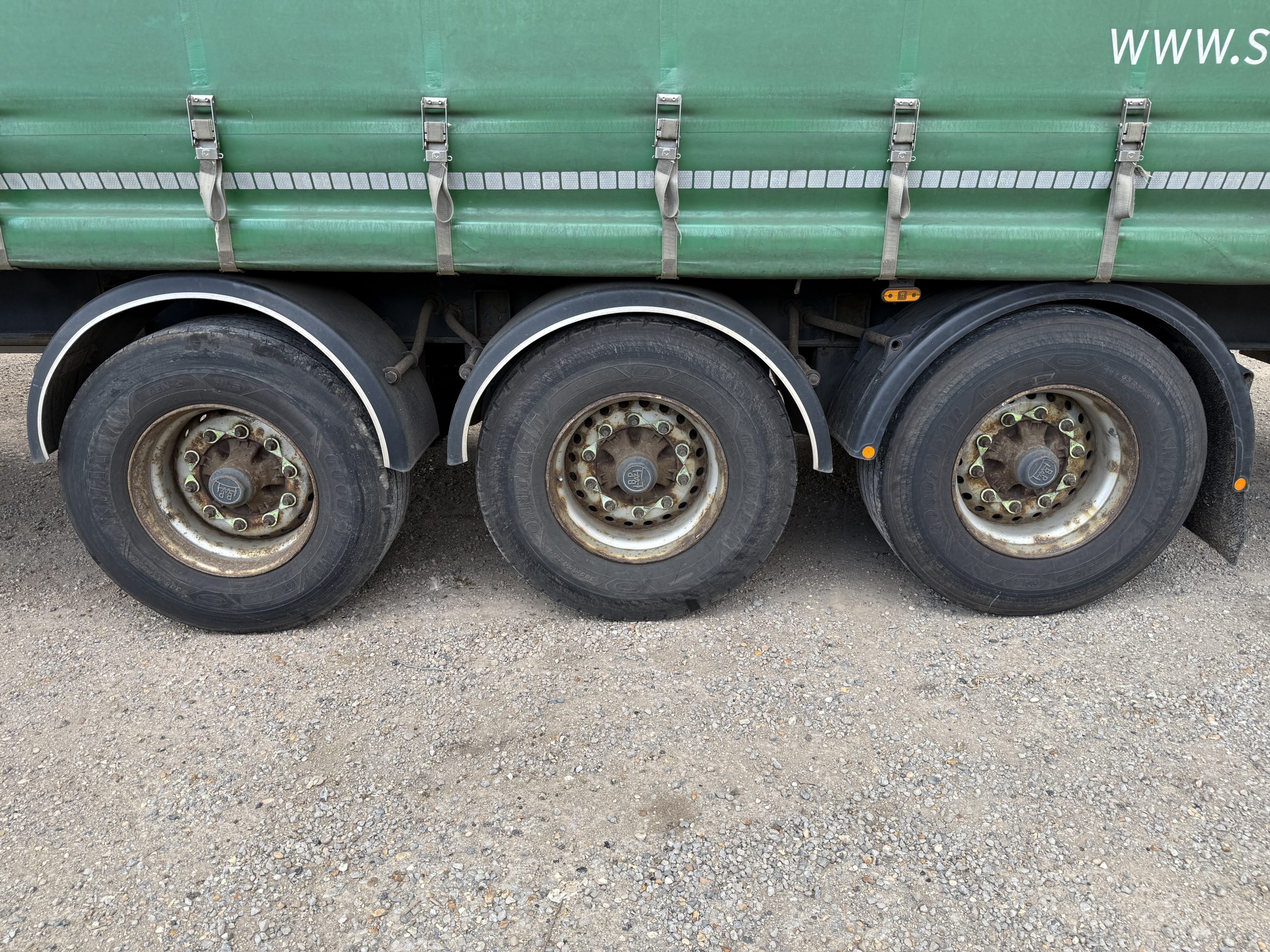 SDC CURTAINSIDER TRAILER 2016 - used trucks for sale at J Hawes Ltd - view 9