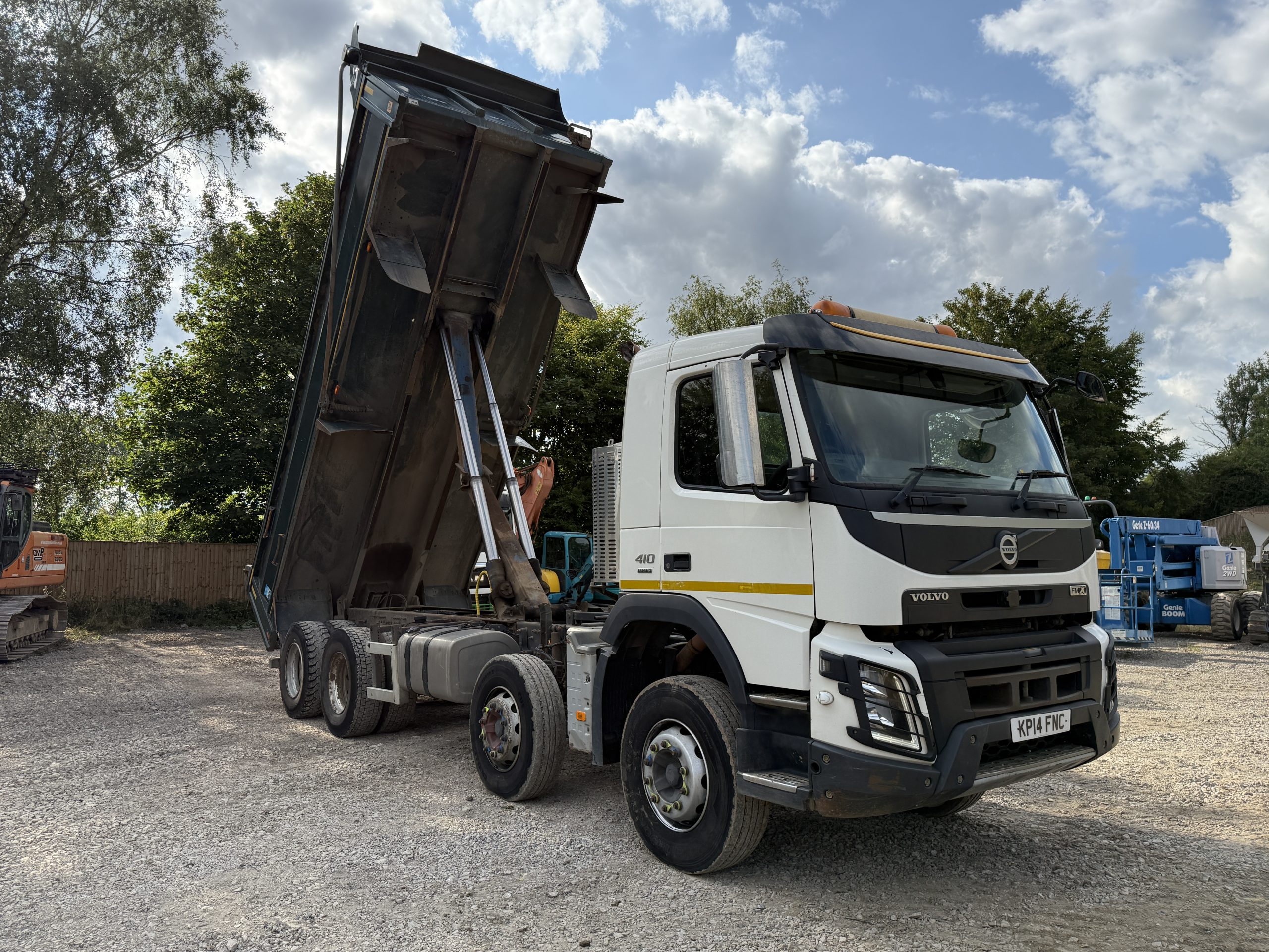 VOLVO FMX410 TIPPER 2014 - used trucks for sale at J Hawes Ltd - view 12