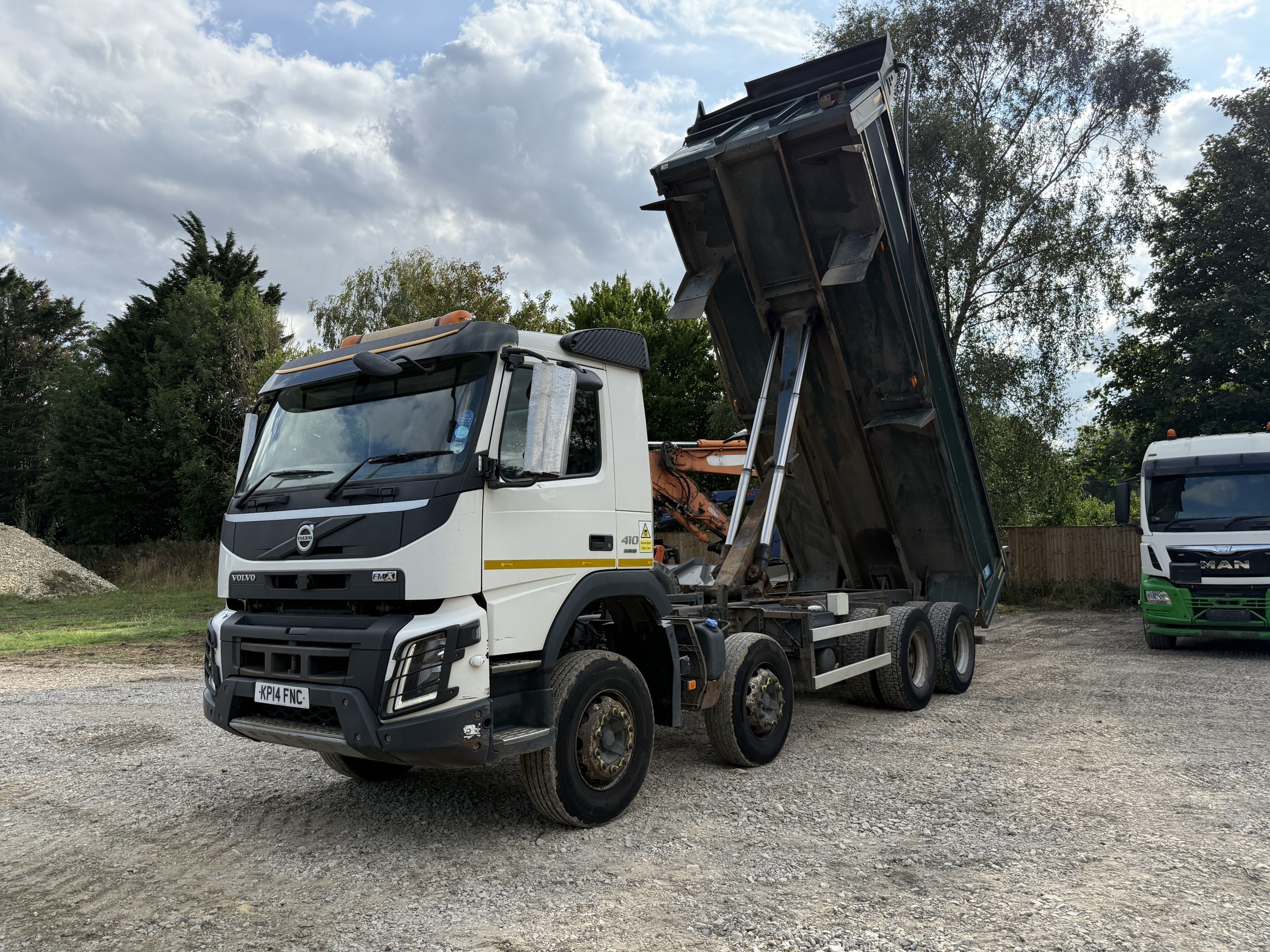 VOLVO FMX410 TIPPER 2014 - used trucks for sale at J Hawes Ltd - view 13