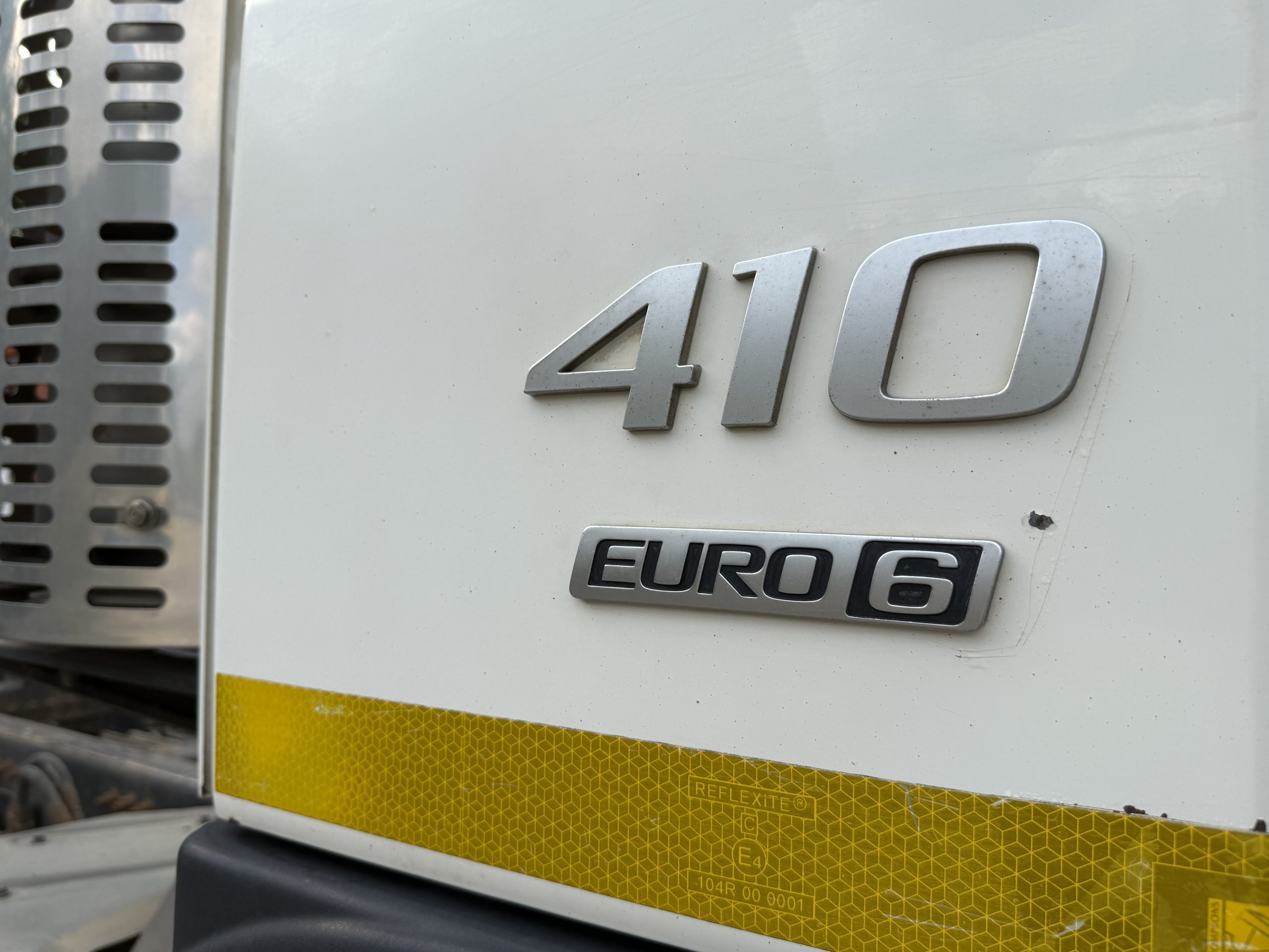 VOLVO FMX410 TIPPER 2014 - used trucks for sale at J Hawes Ltd - view 14