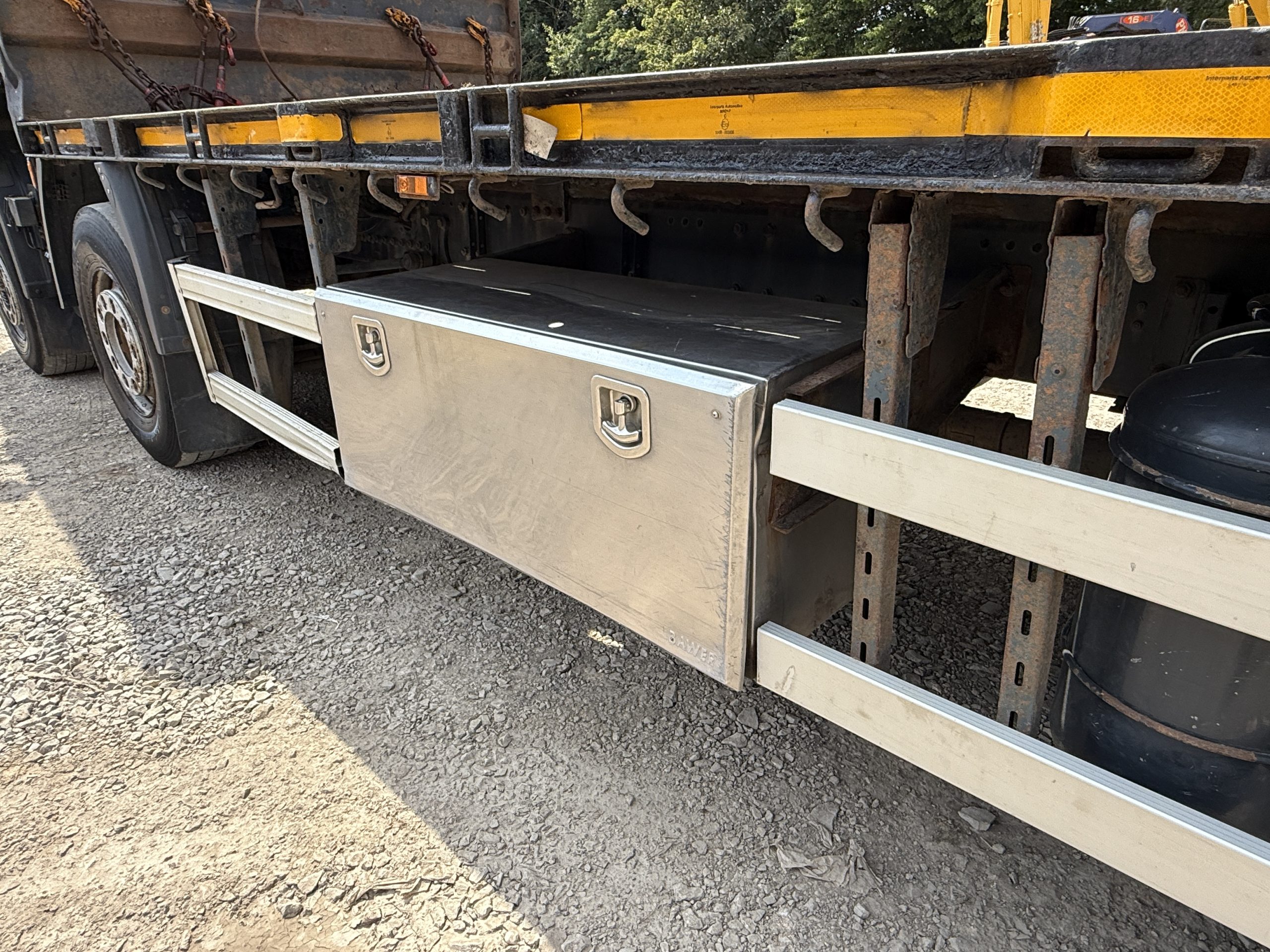 DAF CF460 BEAVERTAIL 2016 - used trucks for sale at J Hawes Ltd - view 15