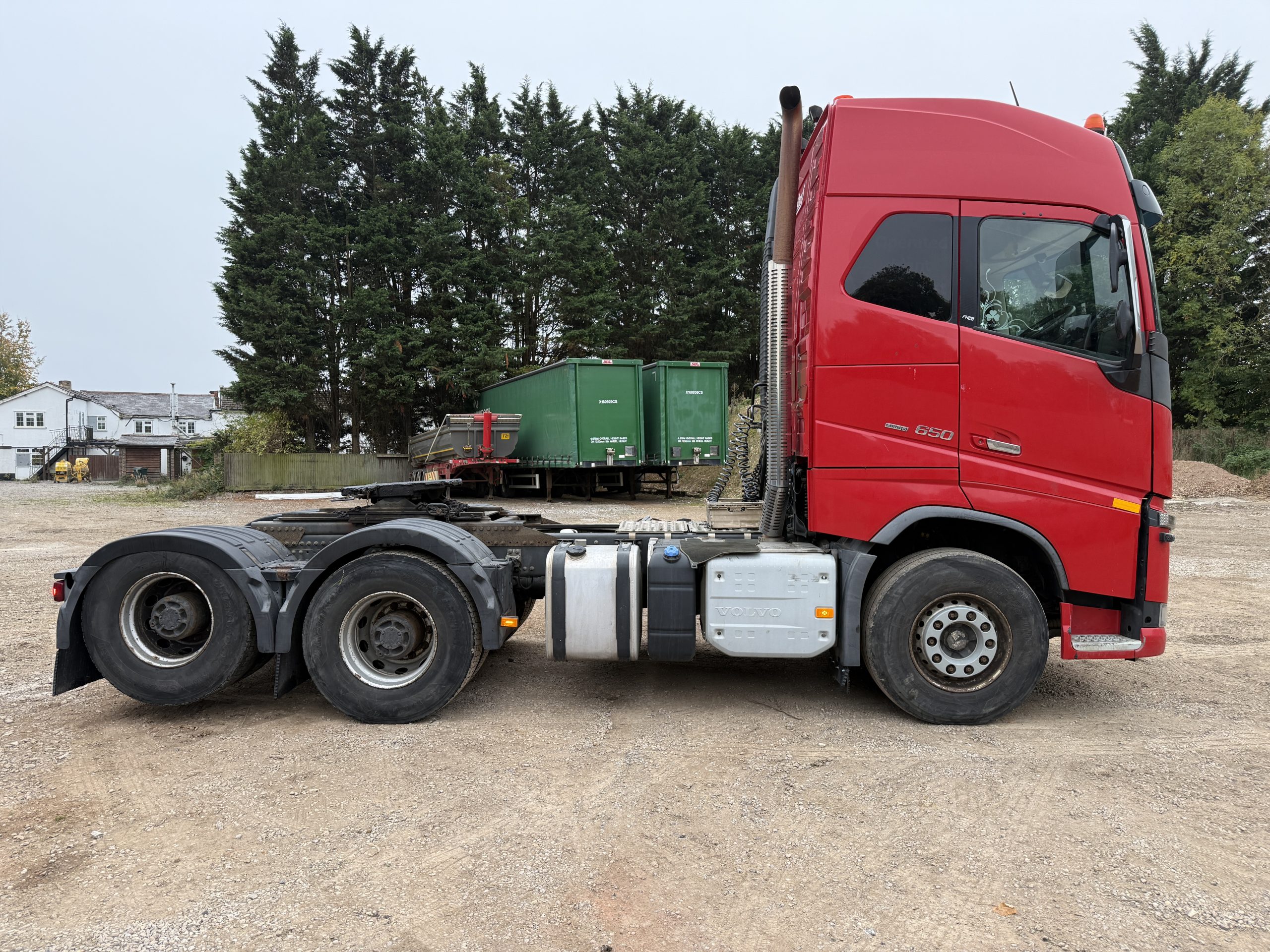 120T VOLVO FH16 650 2017 - used trucks for sale at J Hawes Ltd - view 2