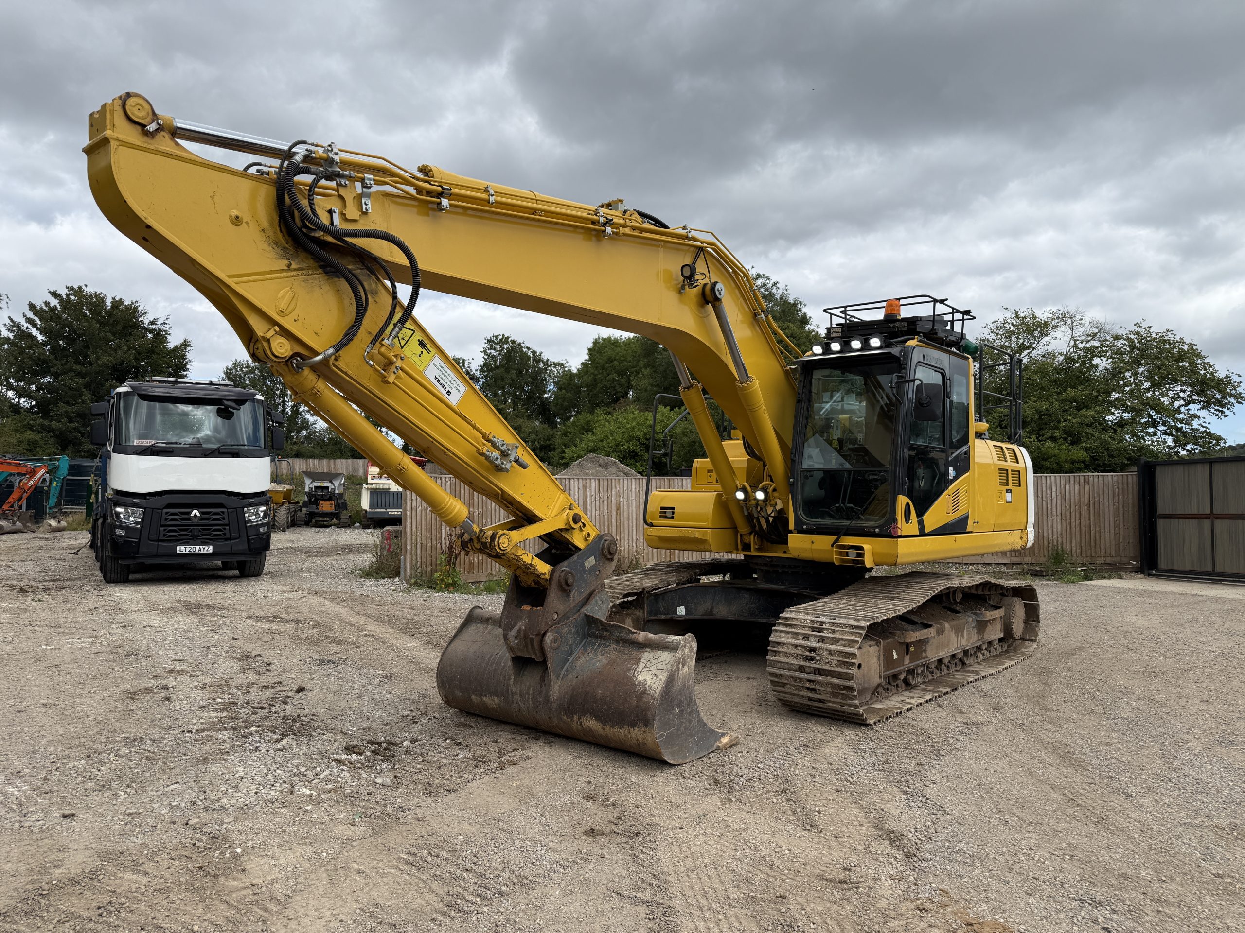 KOMATSU PC210LC-11EO 2023 - used plant for sale at J Hawes Ltd