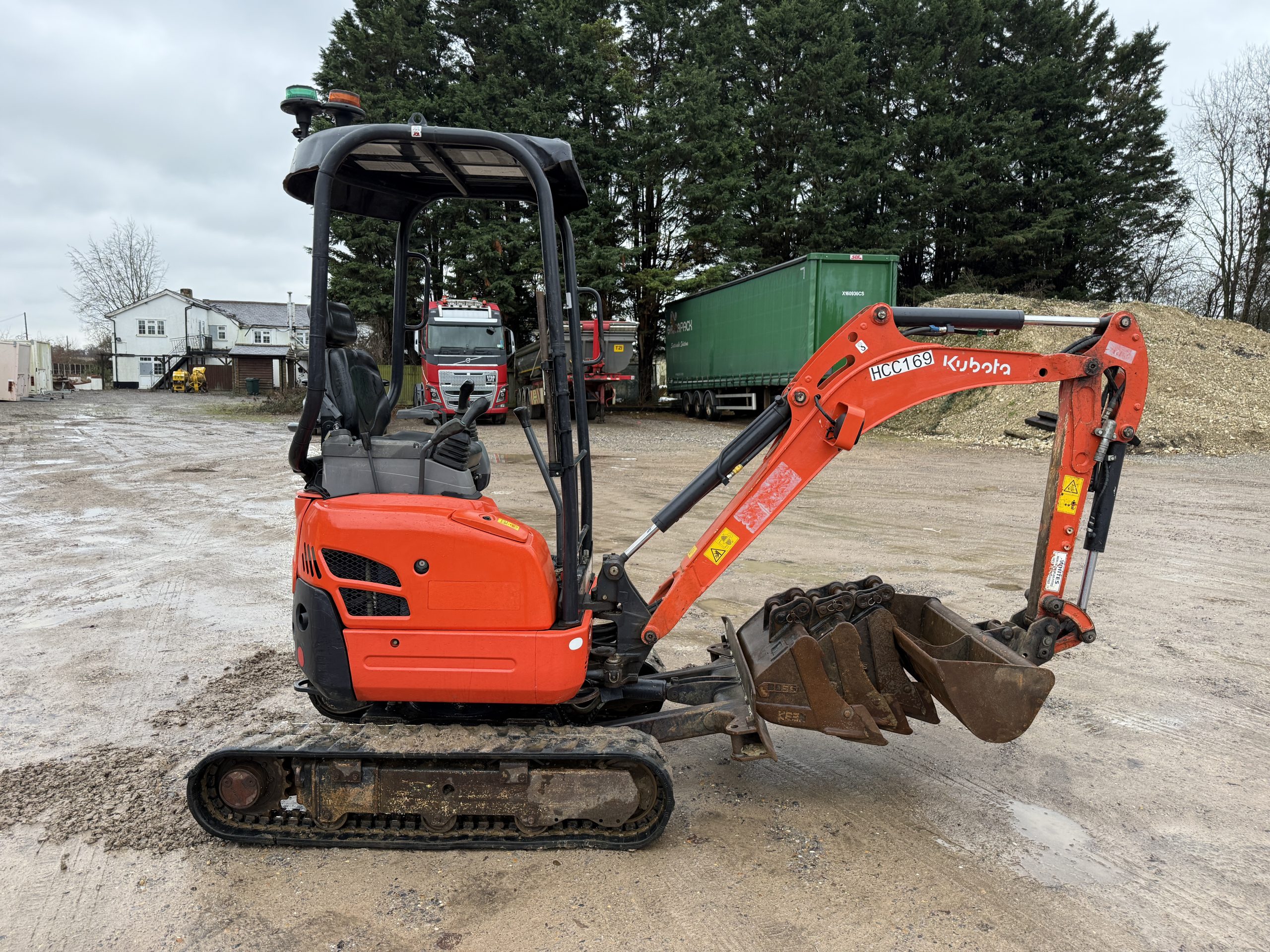 KUBOTA U17-3 - used plant for sale at J Hawes Ltd - view 4