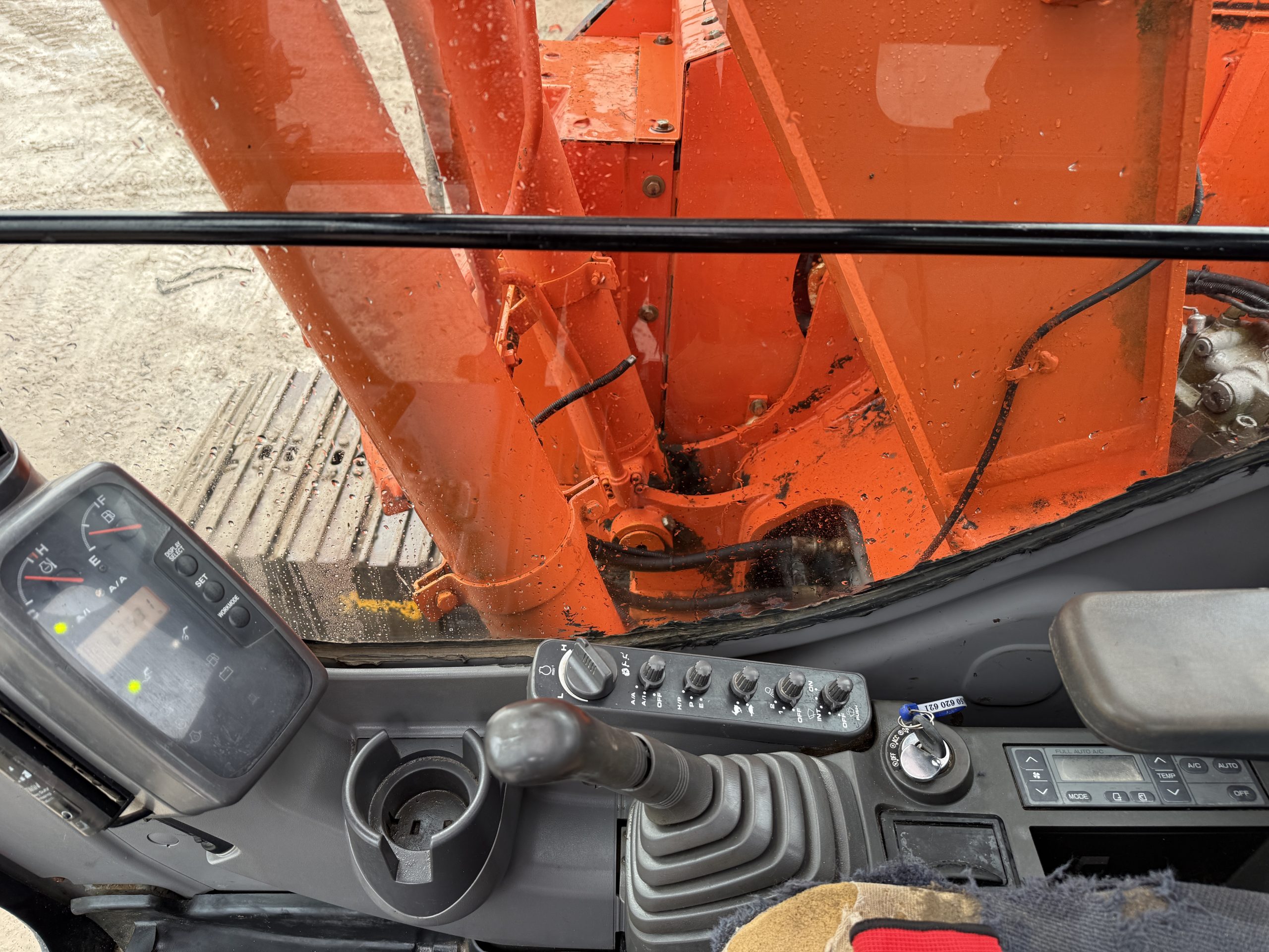 HITACHI ZX135US 2008 - used plant for sale at J Hawes Ltd - view 14