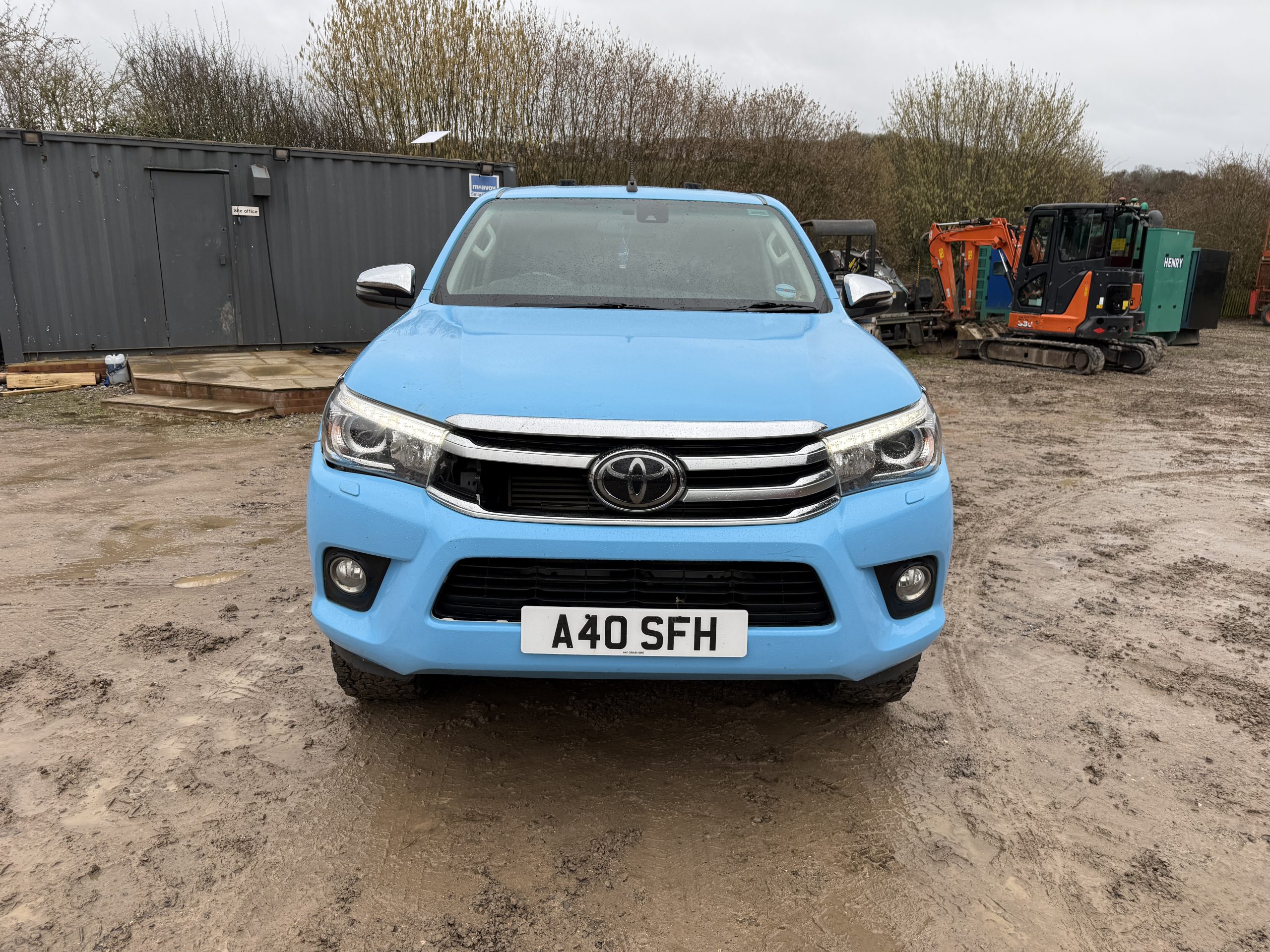 TOYOTA HILUX 2018 - used trucks for sale at J Hawes Ltd - view 8