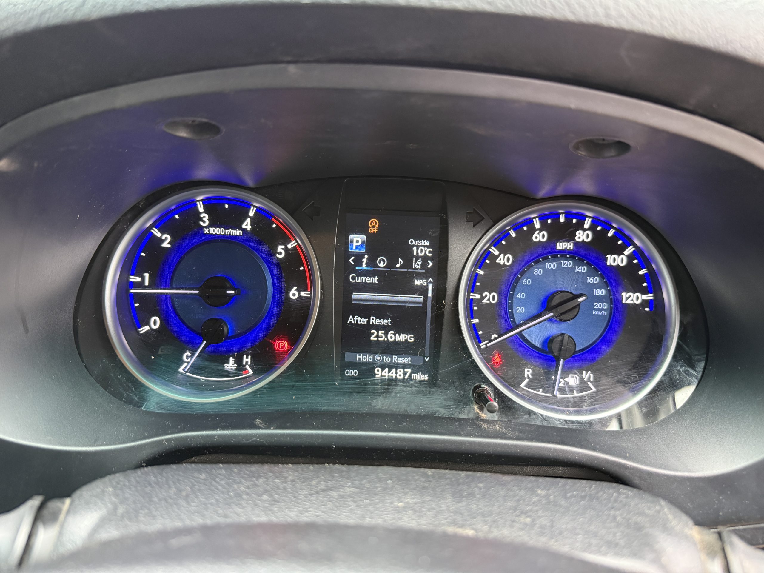 TOYOTA HILUX 2018 - used trucks for sale at J Hawes Ltd - view 11