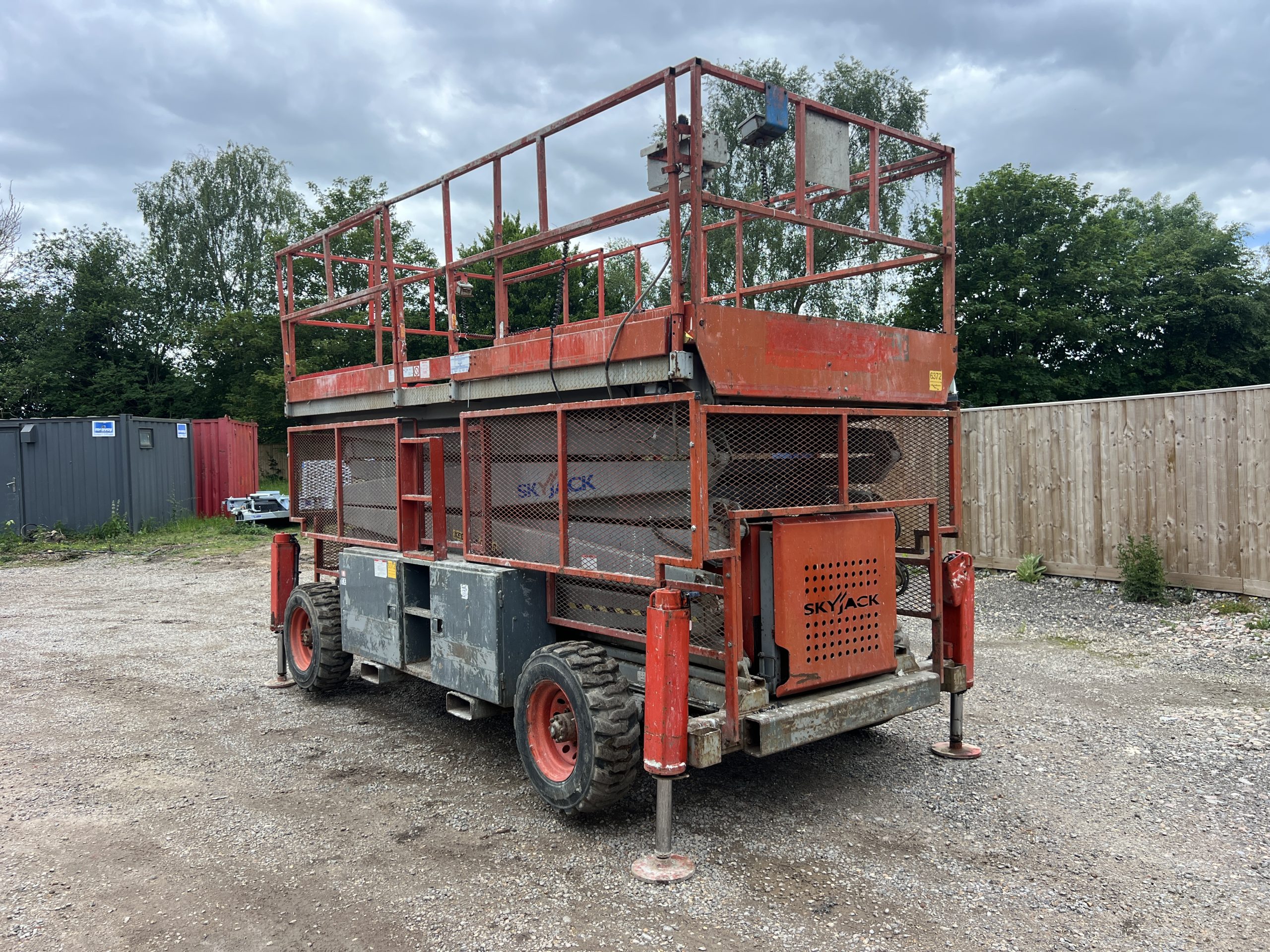 SKYJACK SJ9250 ROUGH TERRAIN SCISSOR 2008 - used plant for sale at J Hawes Ltd - view 4