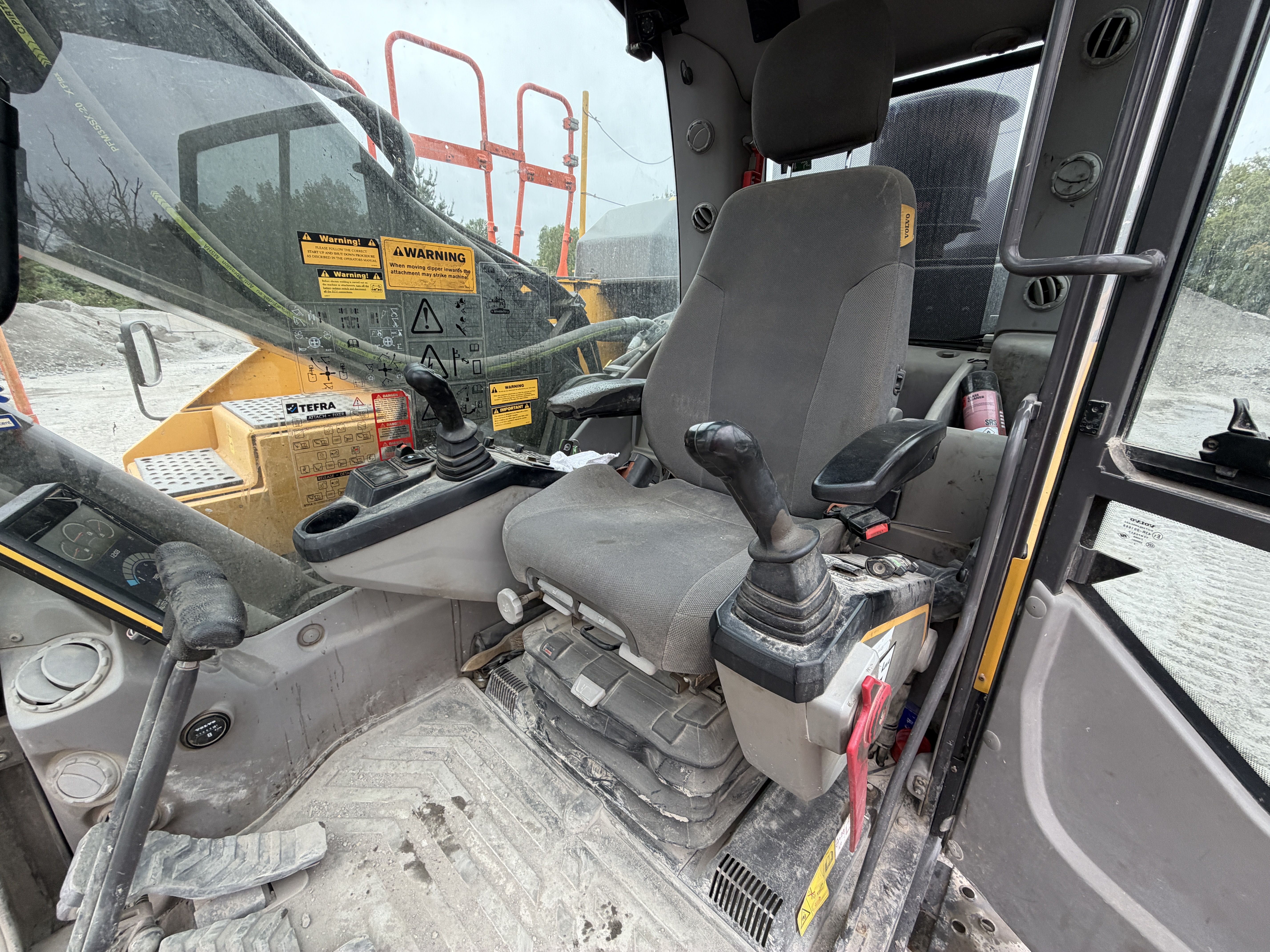 VOLVO EC380E 2019 - used plant for sale at J Hawes Ltd - view 7