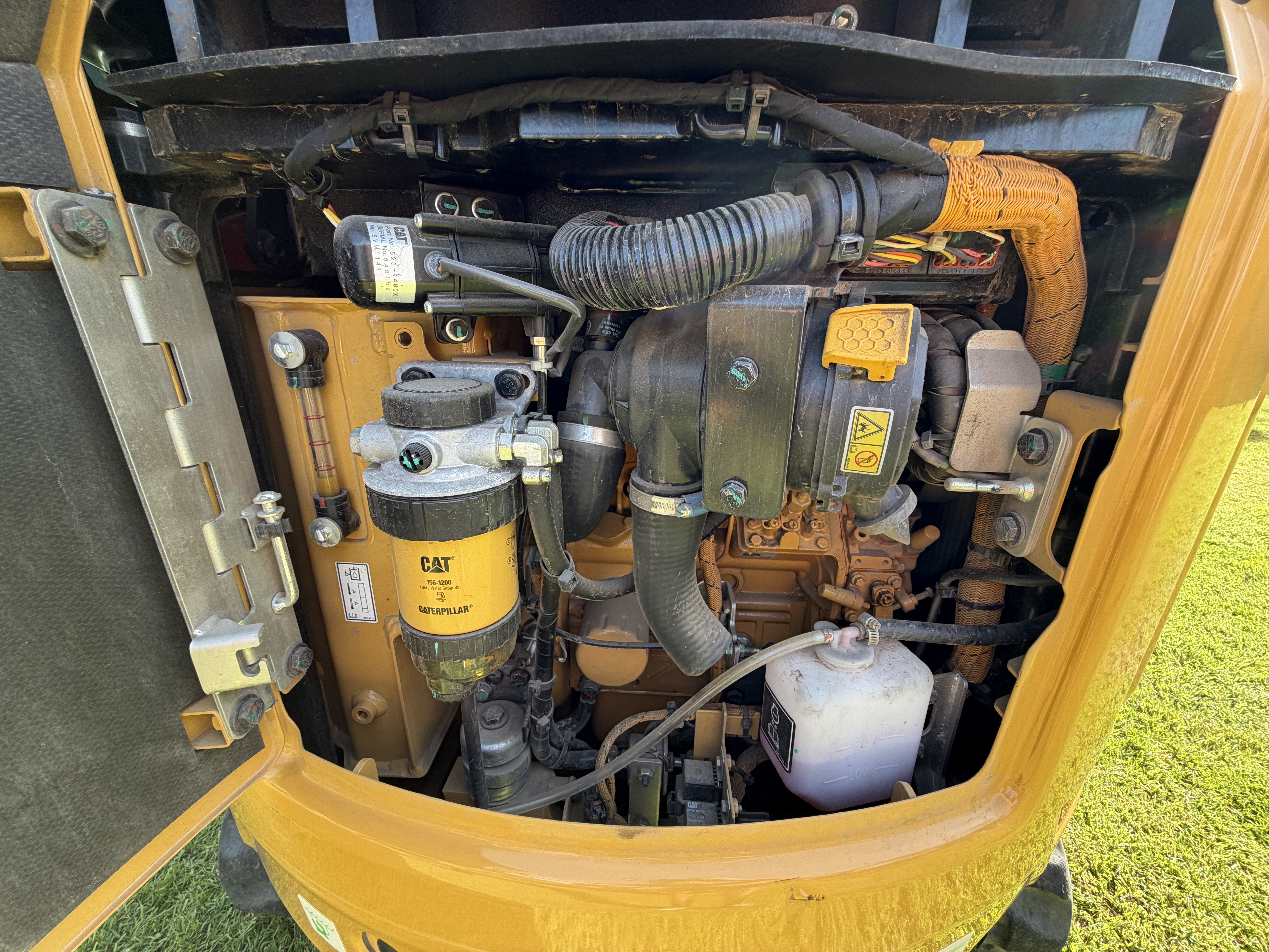 CATERPILLAR 301.6 FULL CAB 2024 - used plant for sale at J Hawes Ltd - view 7